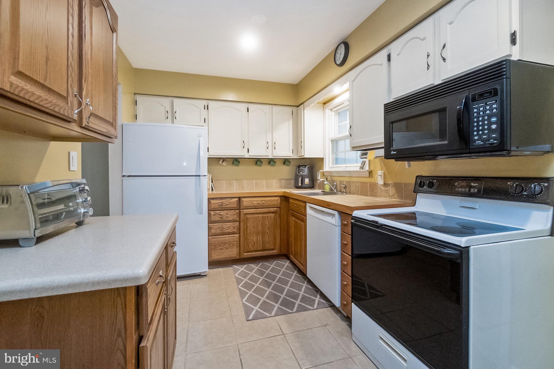 CHESTNUT GROVE - Residential