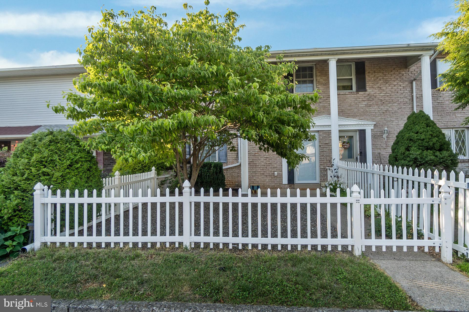 CHESTNUT GROVE - Residential