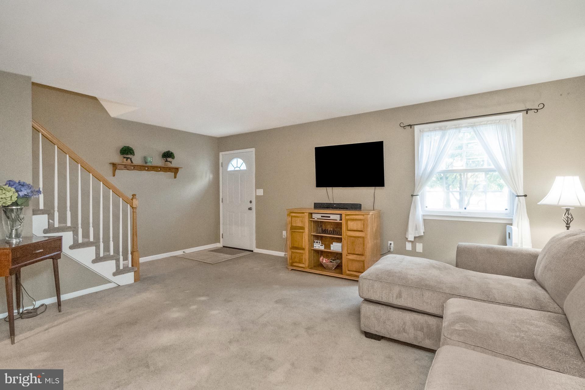 CHESTNUT GROVE - Residential