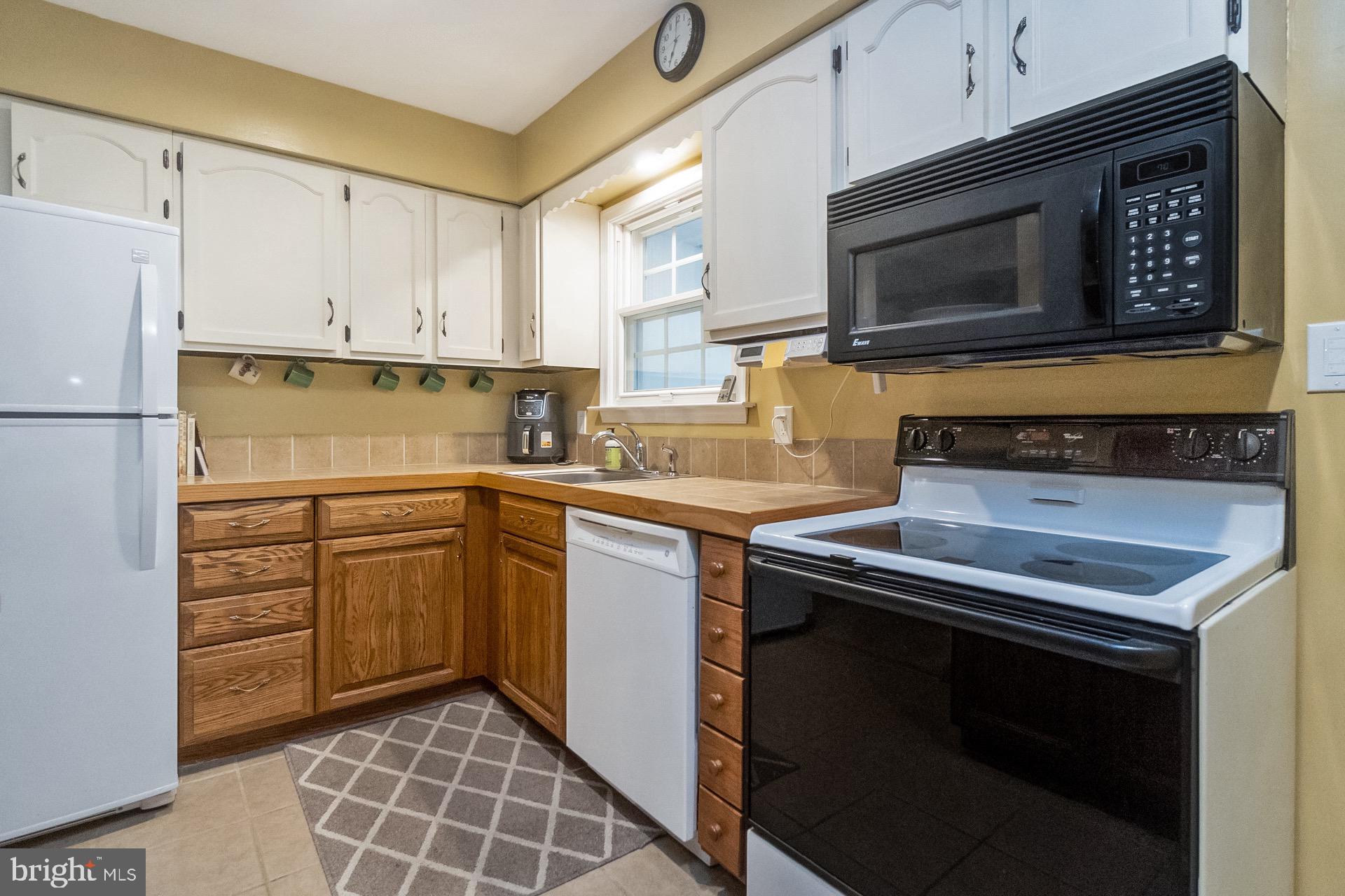 CHESTNUT GROVE - Residential