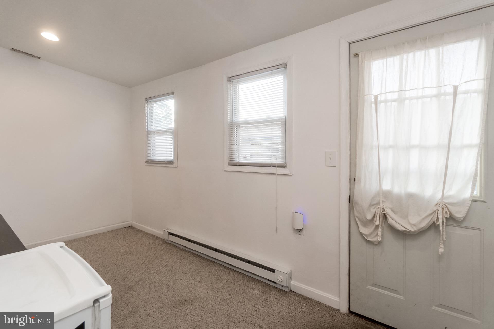 CHESTNUT GROVE - Residential