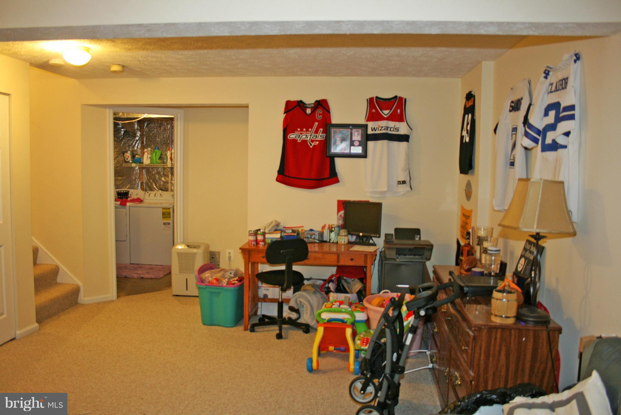 GUNNERS LAKE VILLAGE - Residential Lease