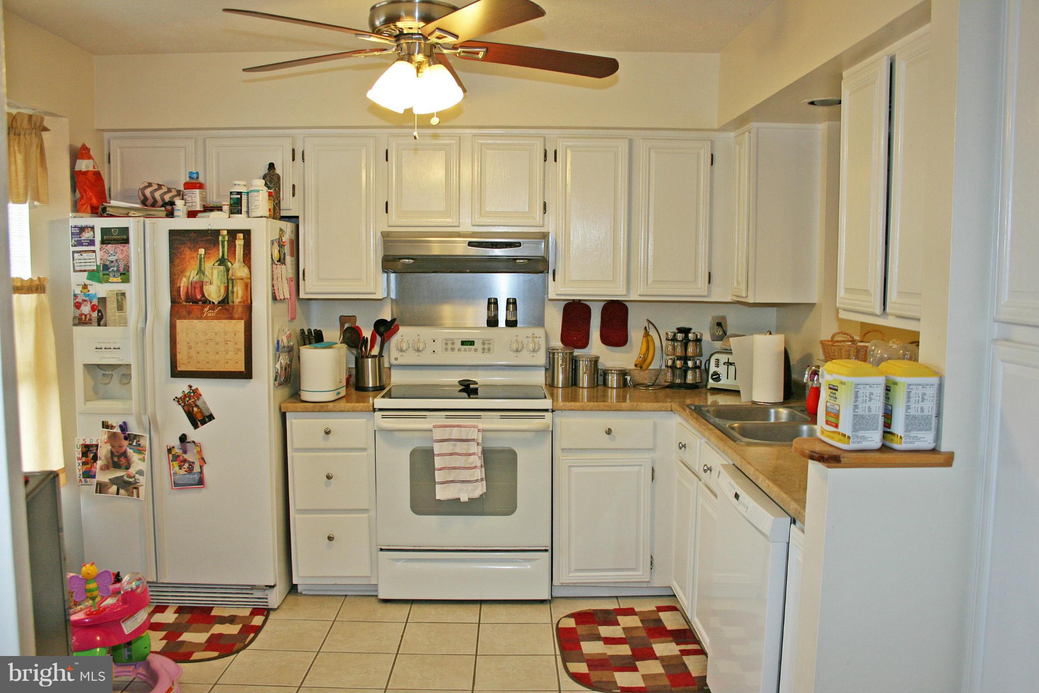 GUNNERS LAKE VILLAGE - Residential Lease