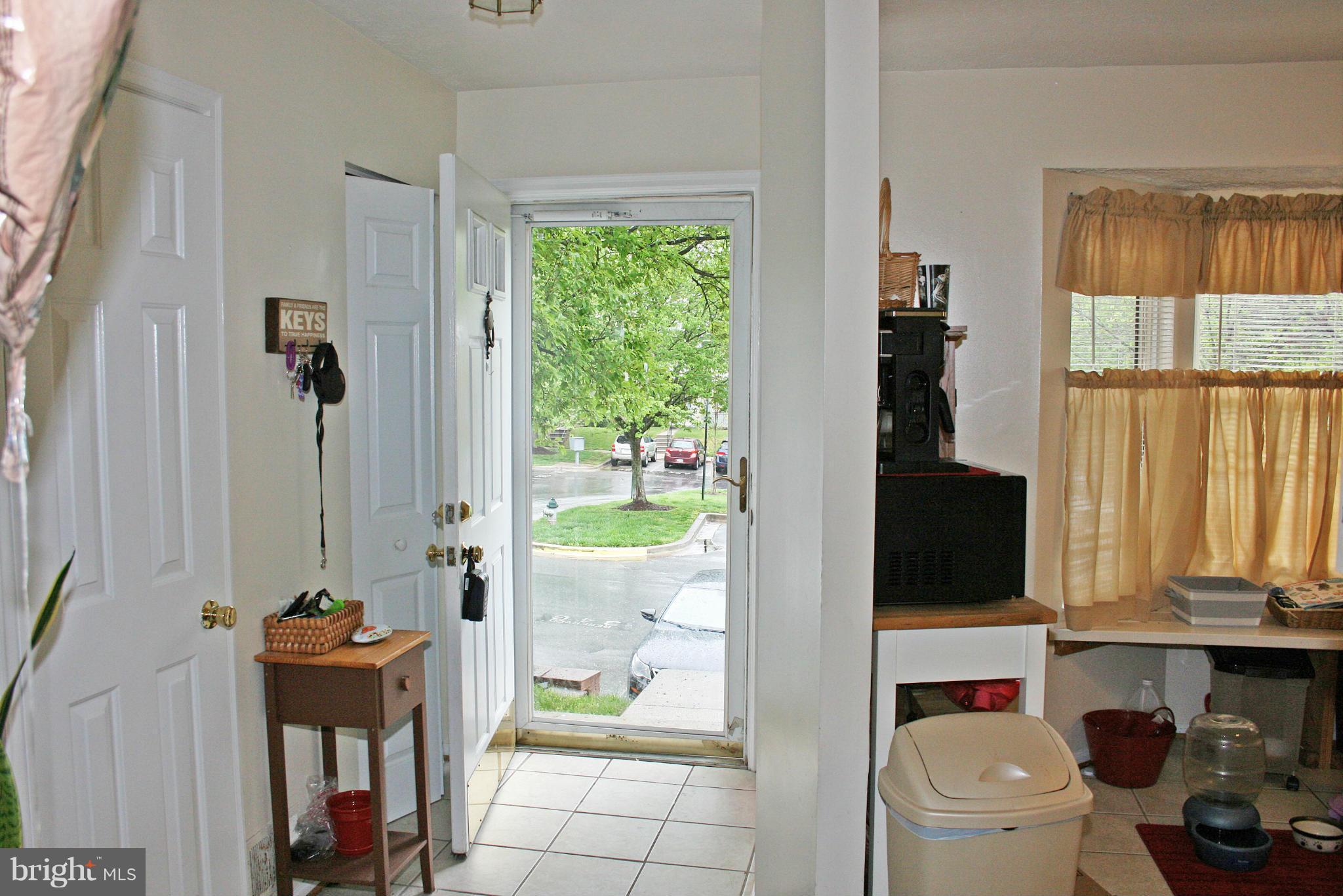 GUNNERS LAKE VILLAGE - Residential Lease