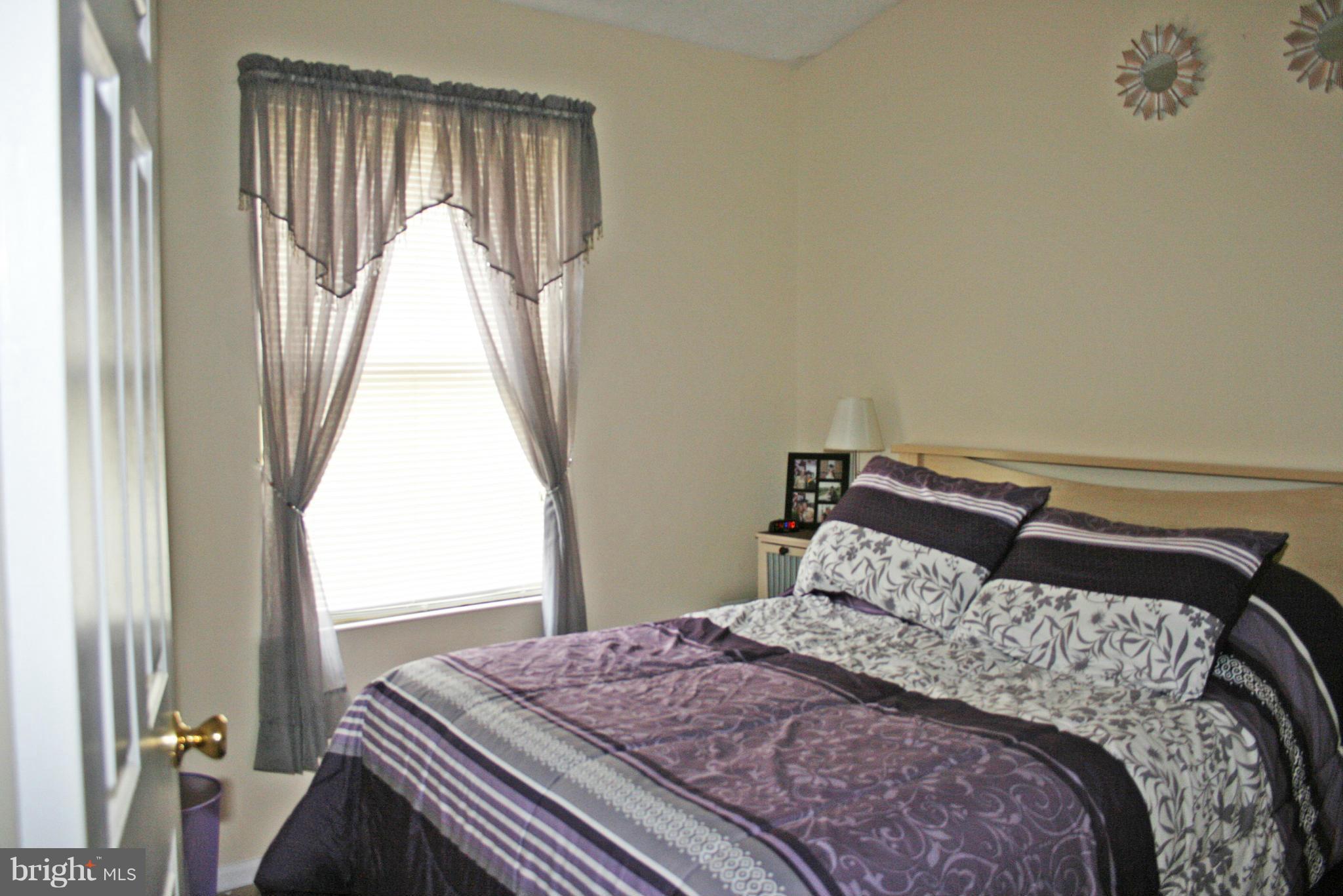 GUNNERS LAKE VILLAGE - Residential Lease