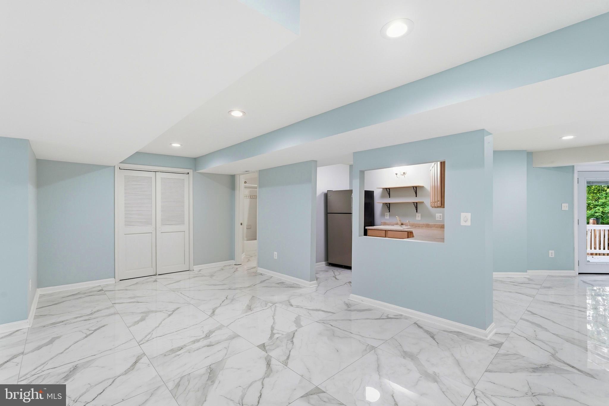 STONELEIGH - Residential