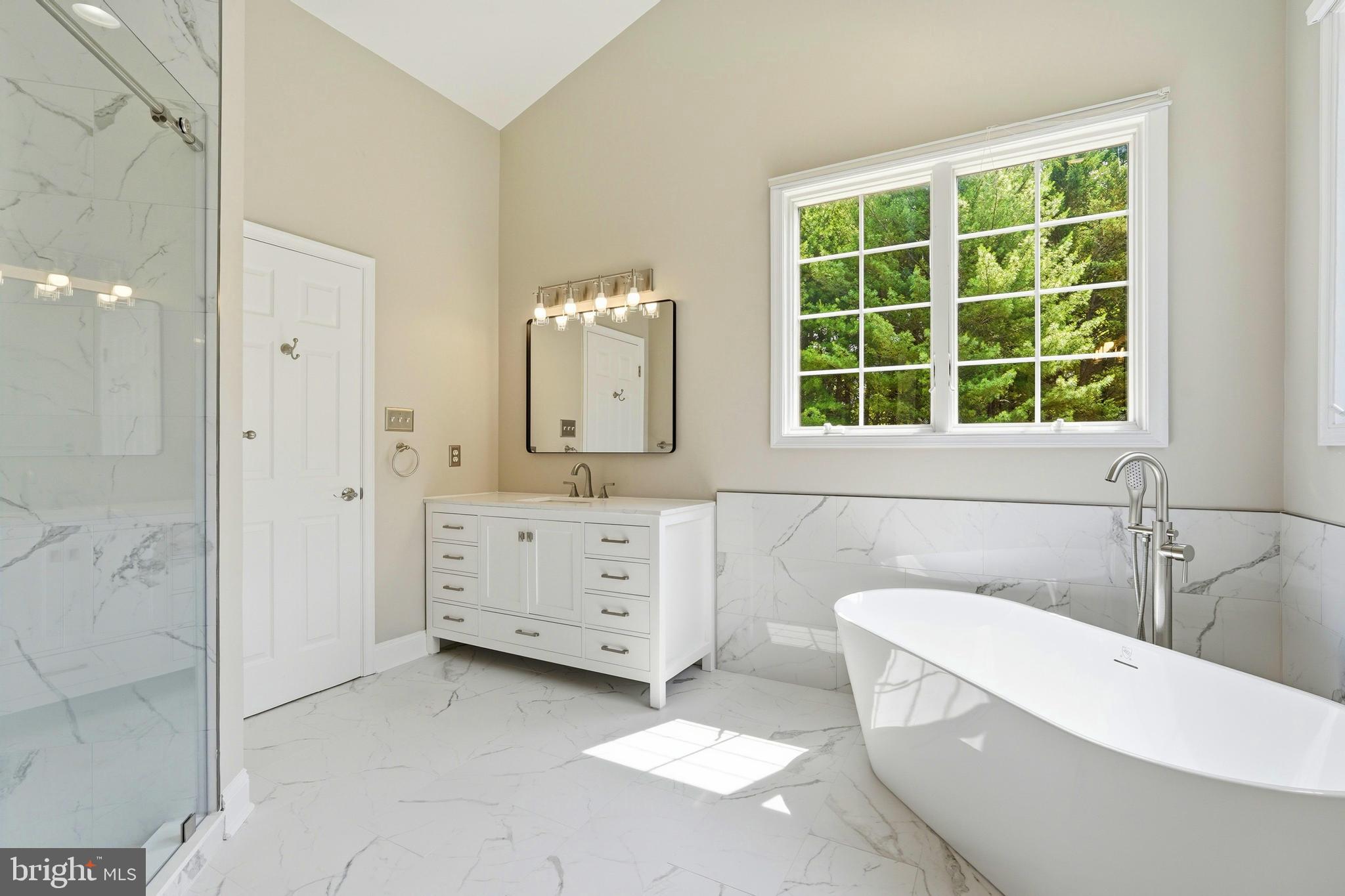 STONELEIGH - Residential