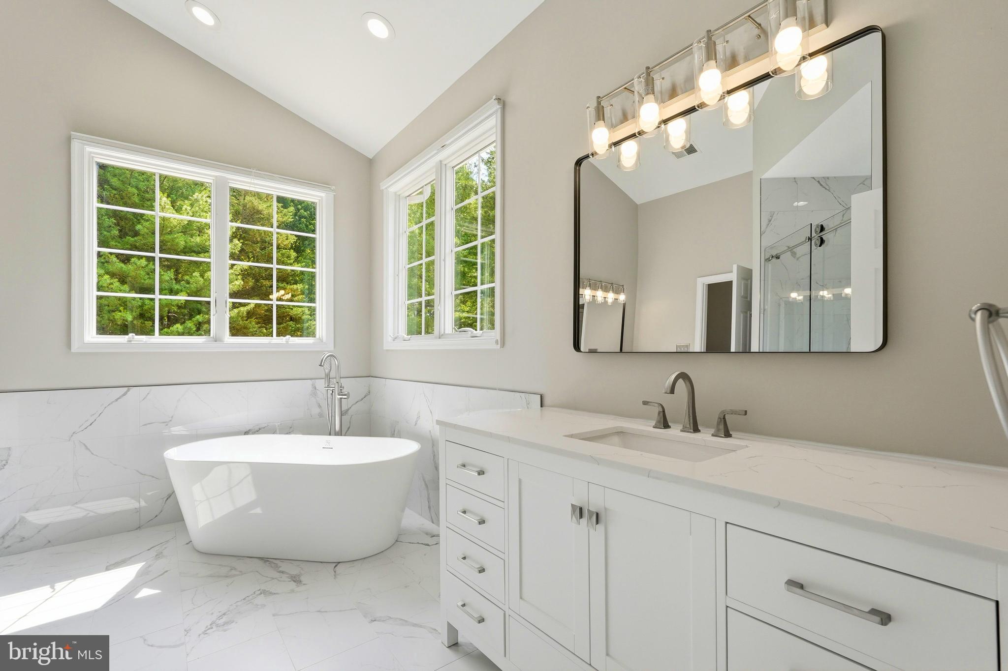 STONELEIGH - Residential