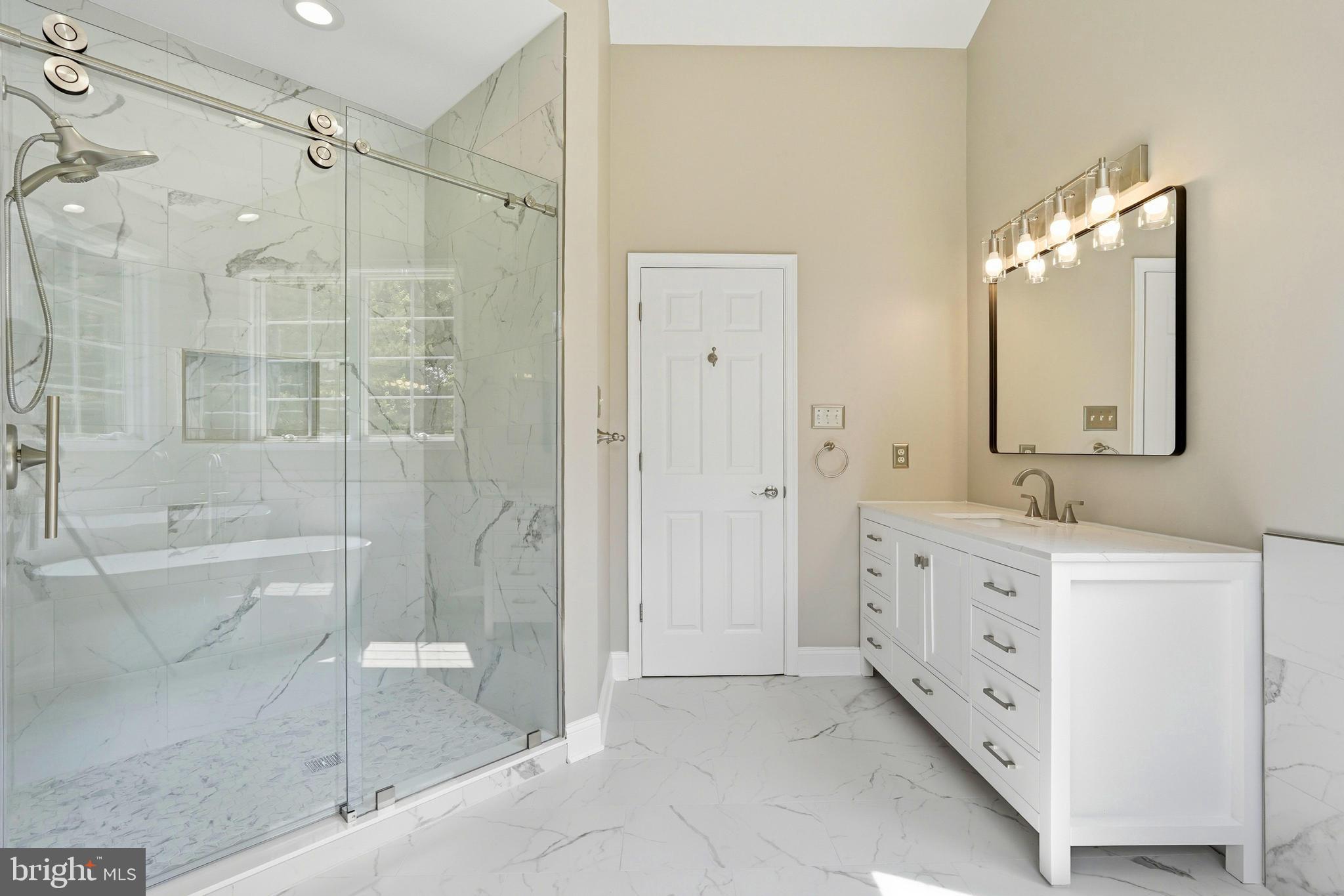 STONELEIGH - Residential