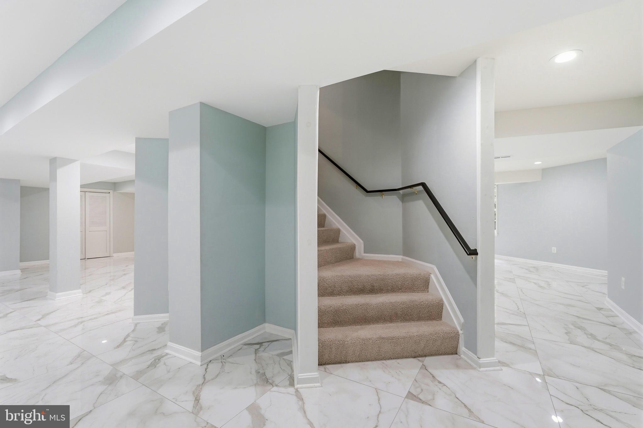STONELEIGH - Residential