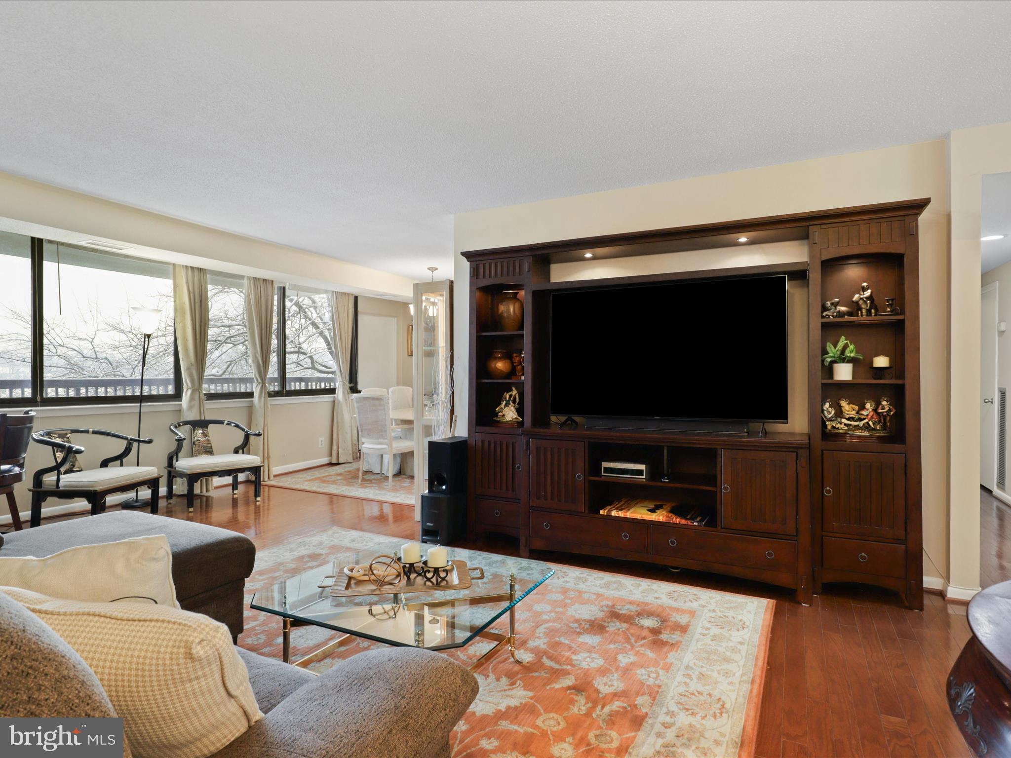 SKYLINE SQUARE CONDO - Residential