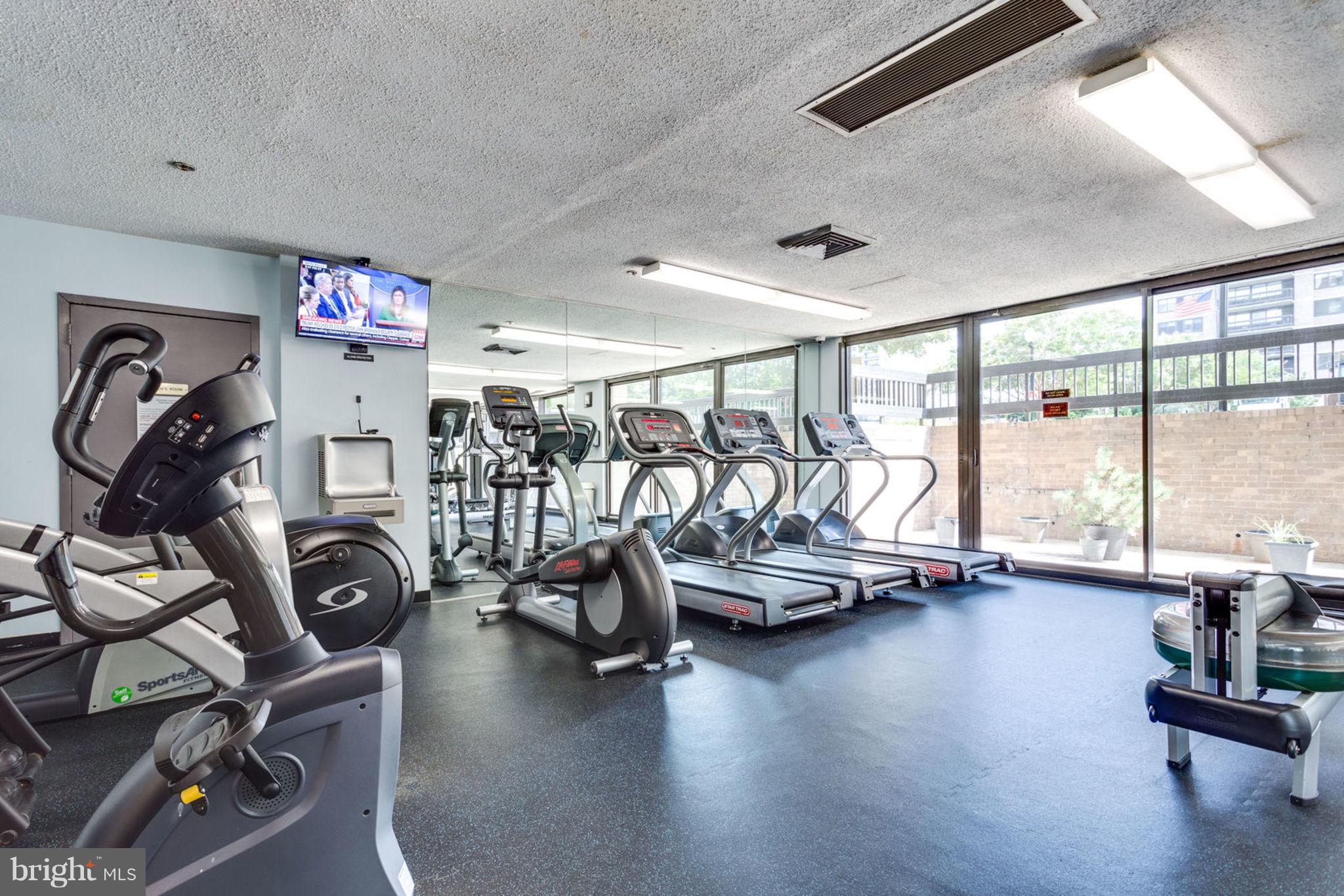 SKYLINE SQUARE CONDO - Residential