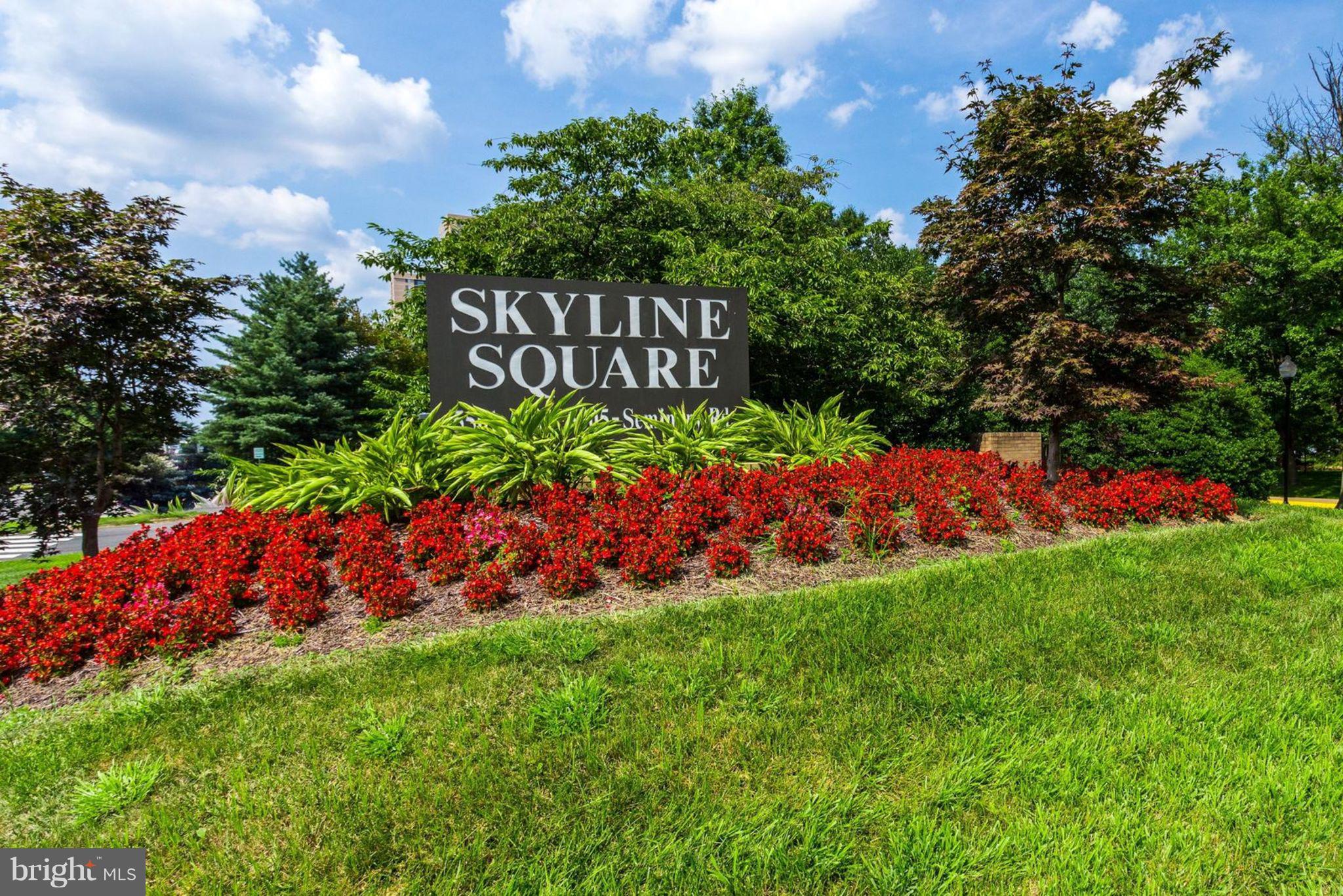 SKYLINE SQUARE CONDO - Residential