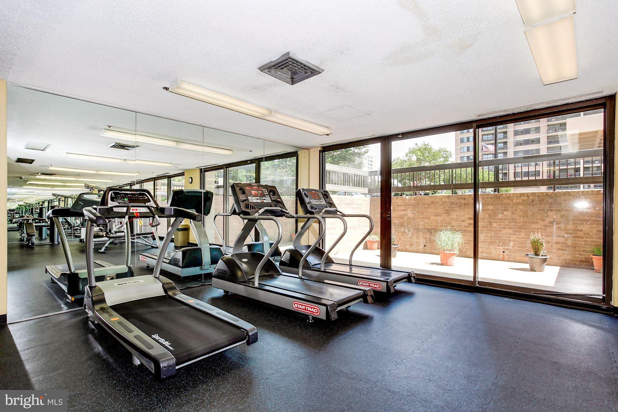 SKYLINE SQUARE CONDO - Residential