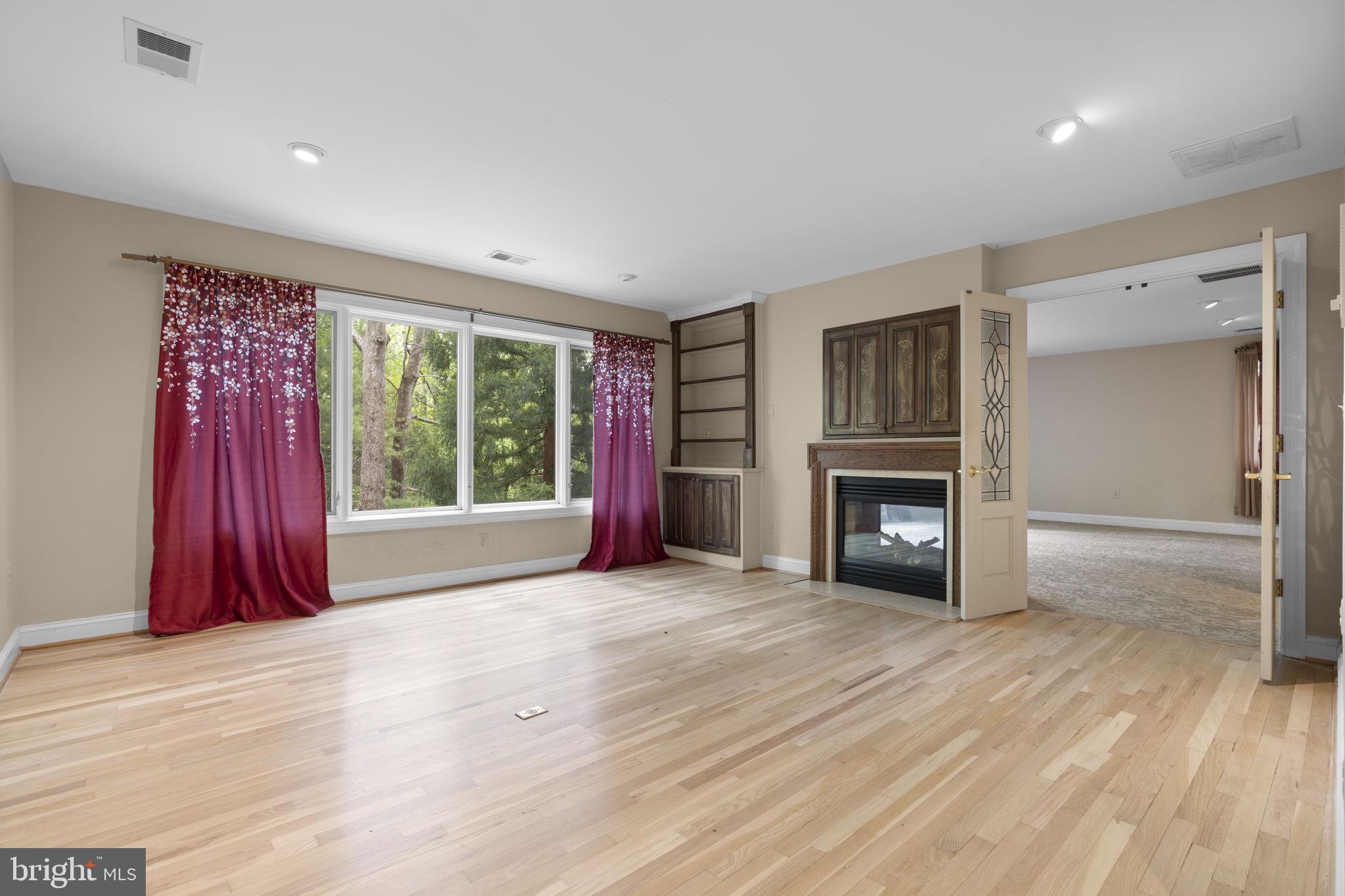 SYCAMORE SPRINGS - Residential