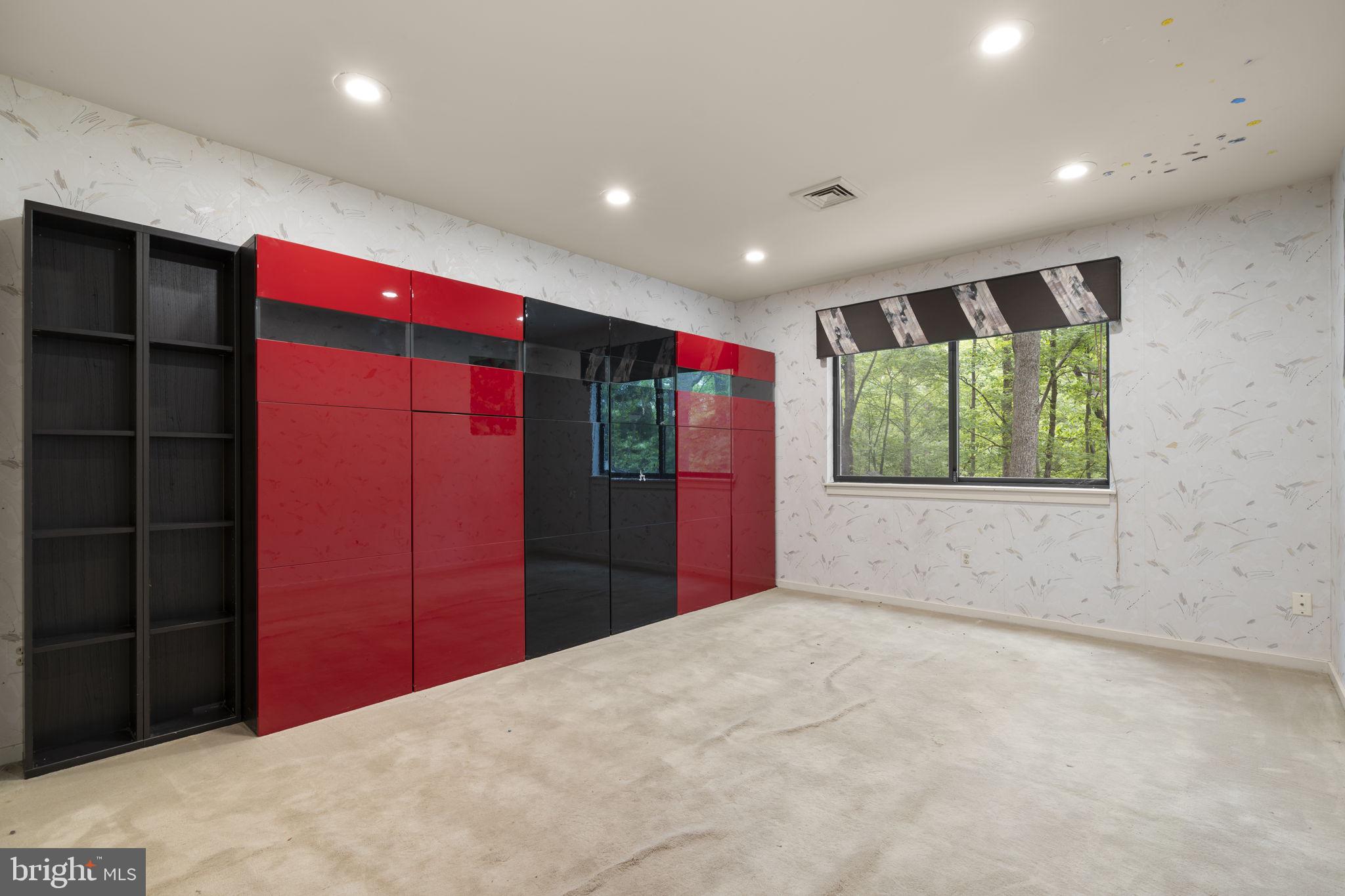 SYCAMORE SPRINGS - Residential