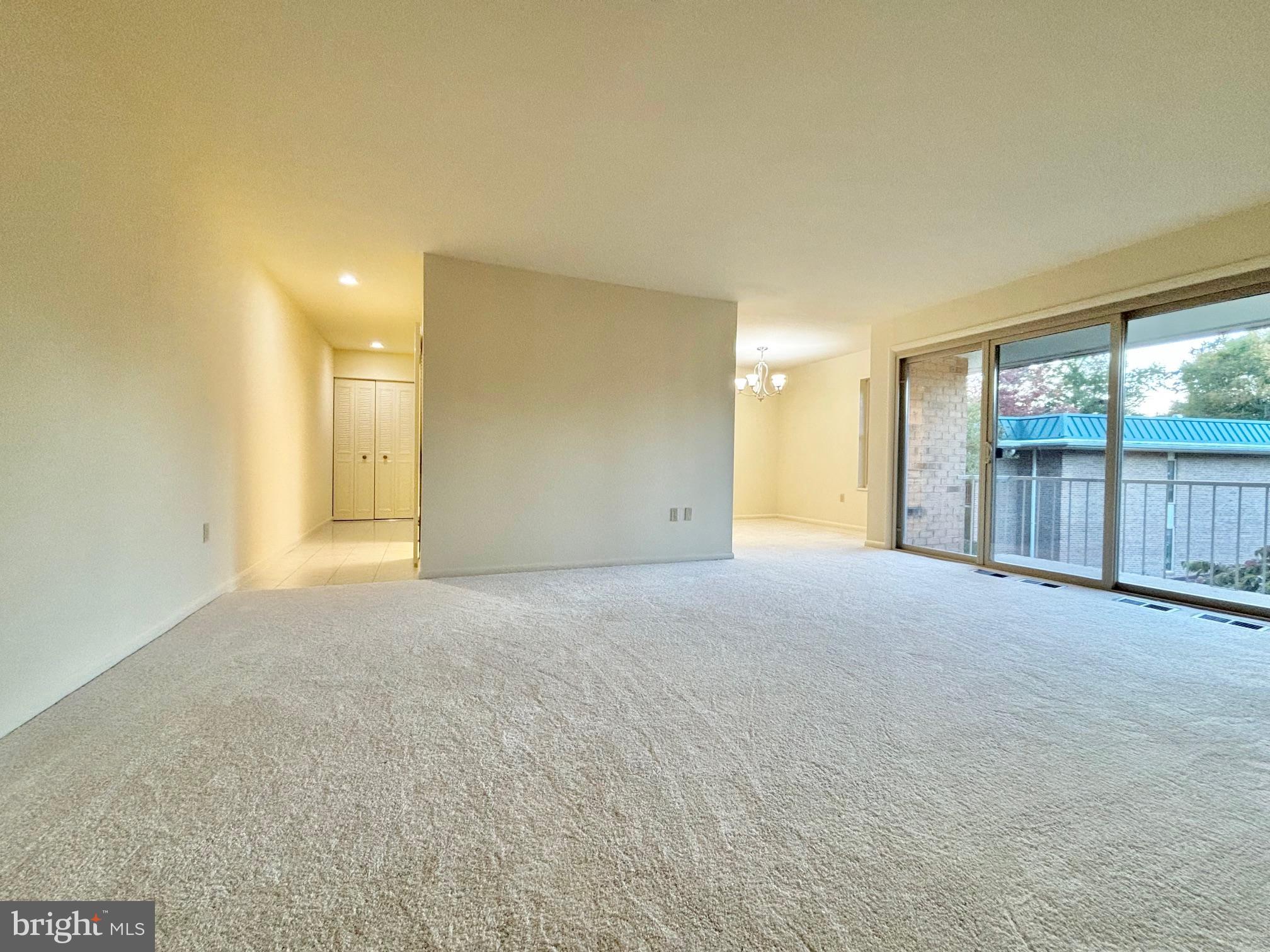 LEISURE WORLD - Residential