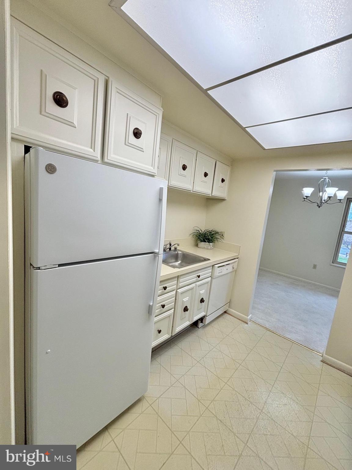 LEISURE WORLD - Residential