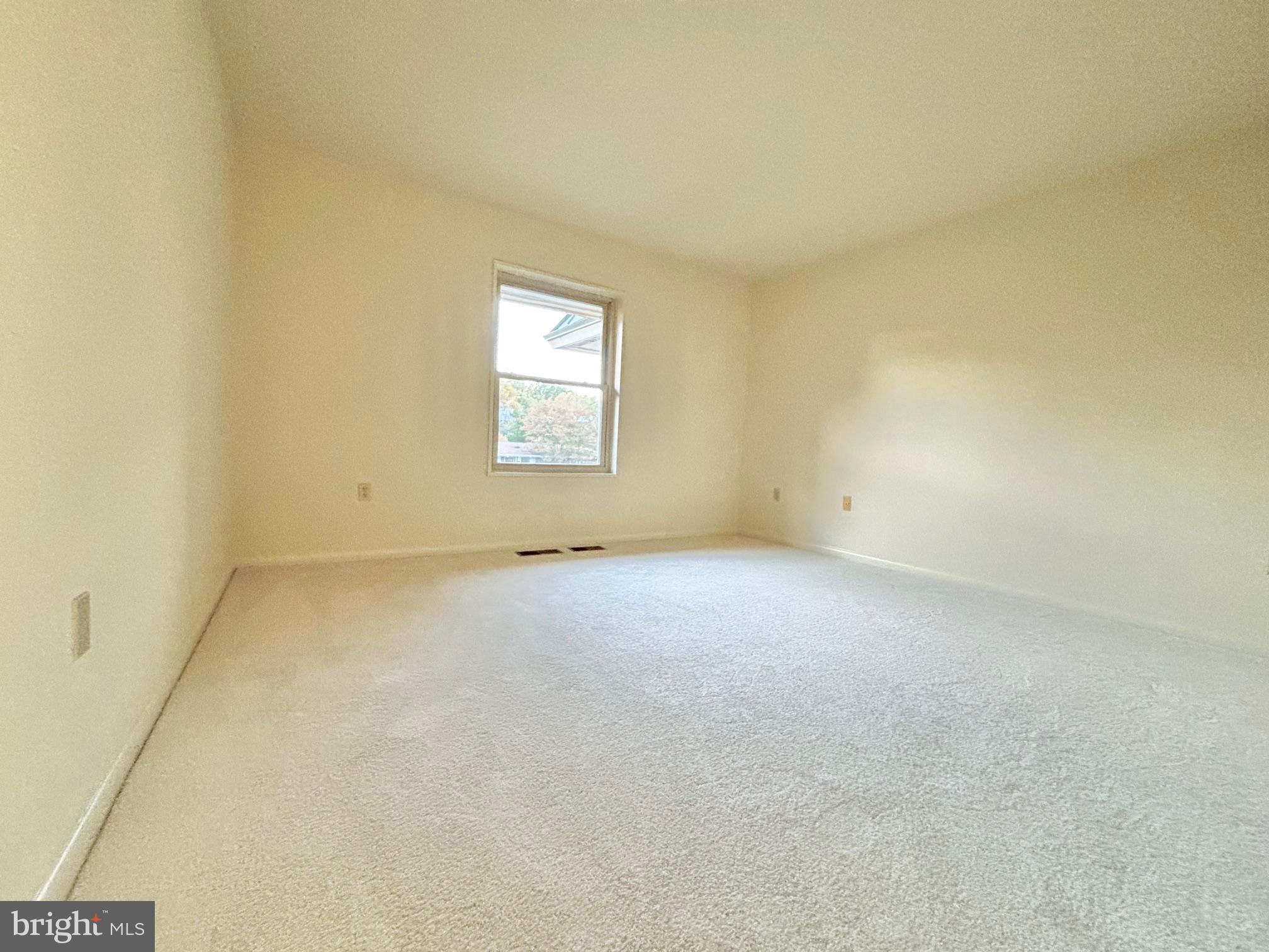 LEISURE WORLD - Residential