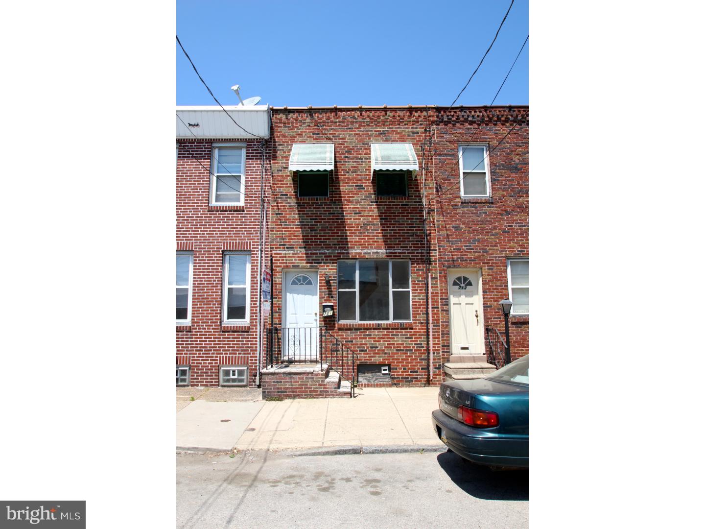 Fabulous Fishtown house available for rent. Features an open floor plan with exposed brick, hardwood flooring throughout, recessed lighting and a center staircase. The eat-in kitchen offers stainless steel gas range and refrigerator and granite countertops. This house has 2 bedrooms and 2 full baths. Washer & Dryer in basement. Walking distance to bars and restaurants and easy access to 95 and Bus routes 5 and 15B. Pets allowed with approval from Landlord. First month, last month and security deposit to move in. Available 7/1/2016. Pet deposit is $250 and is refundable. $45 application fee per applicant. Come check it out today!