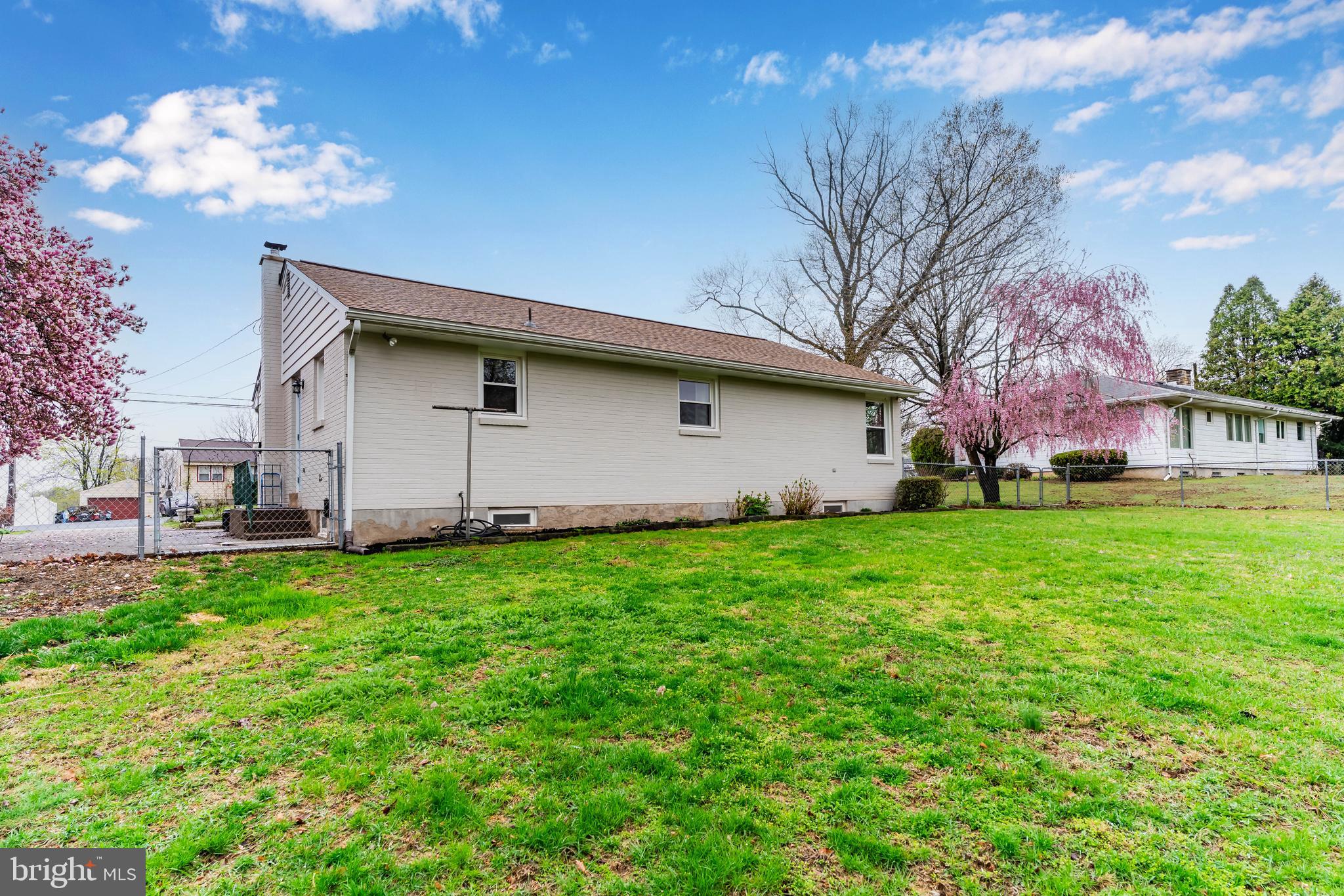 PLEASANT HILLS - Residential