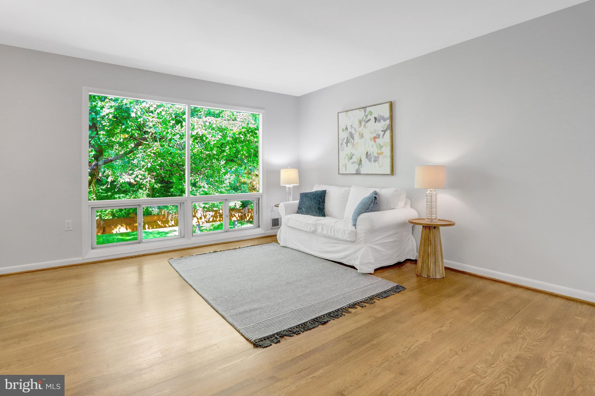 CANTERBURY WOODS - Residential