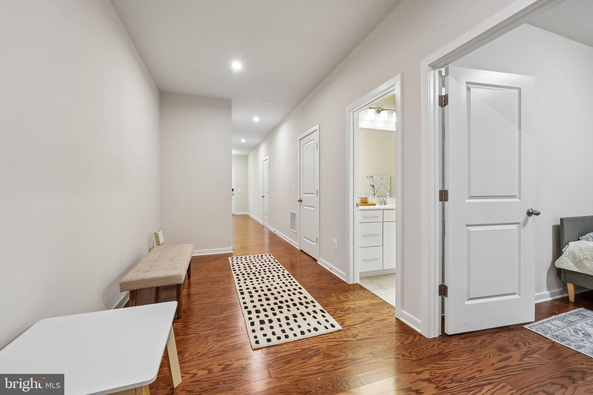 QUANTICO VILLAGE - Residential