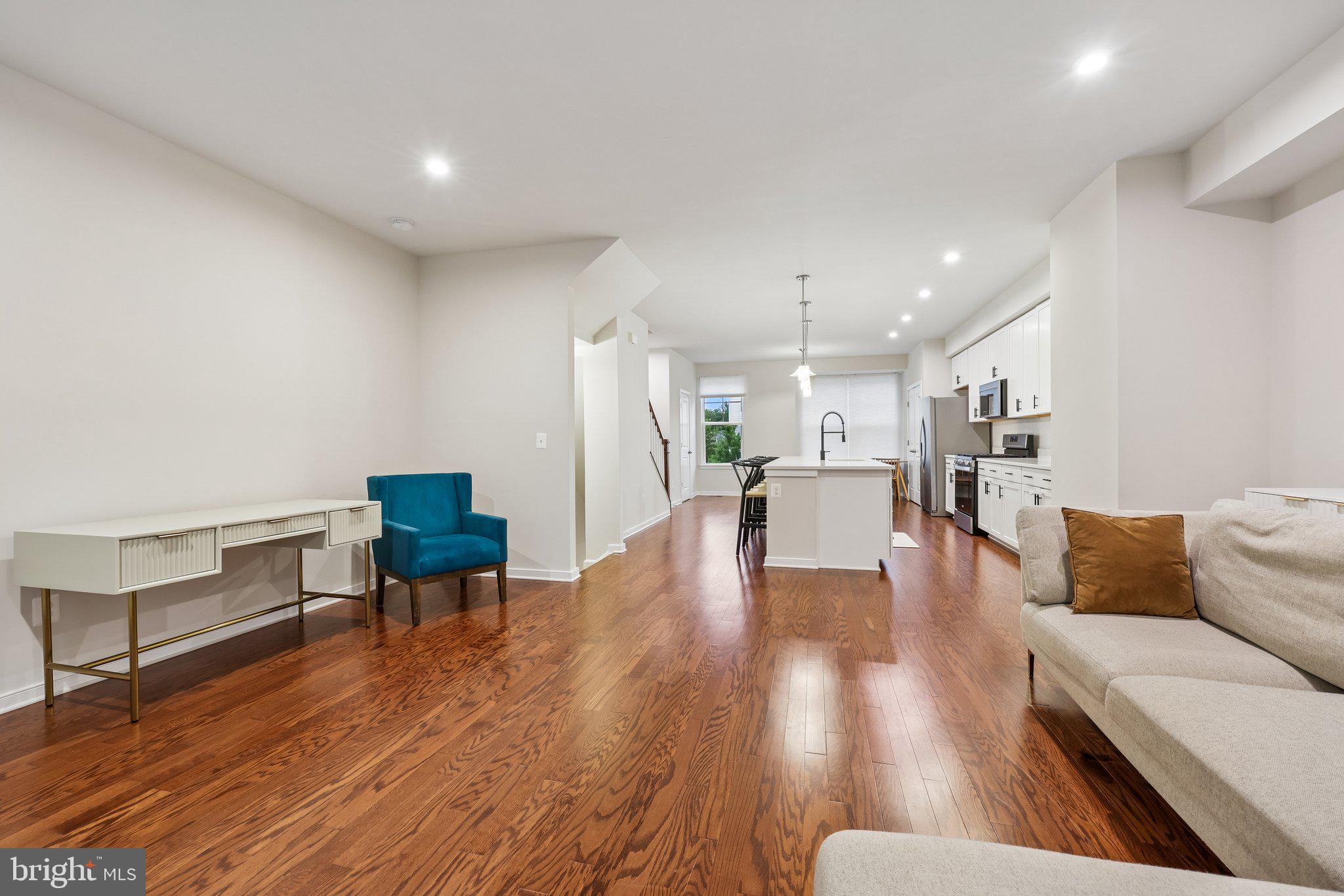 QUANTICO VILLAGE - Residential