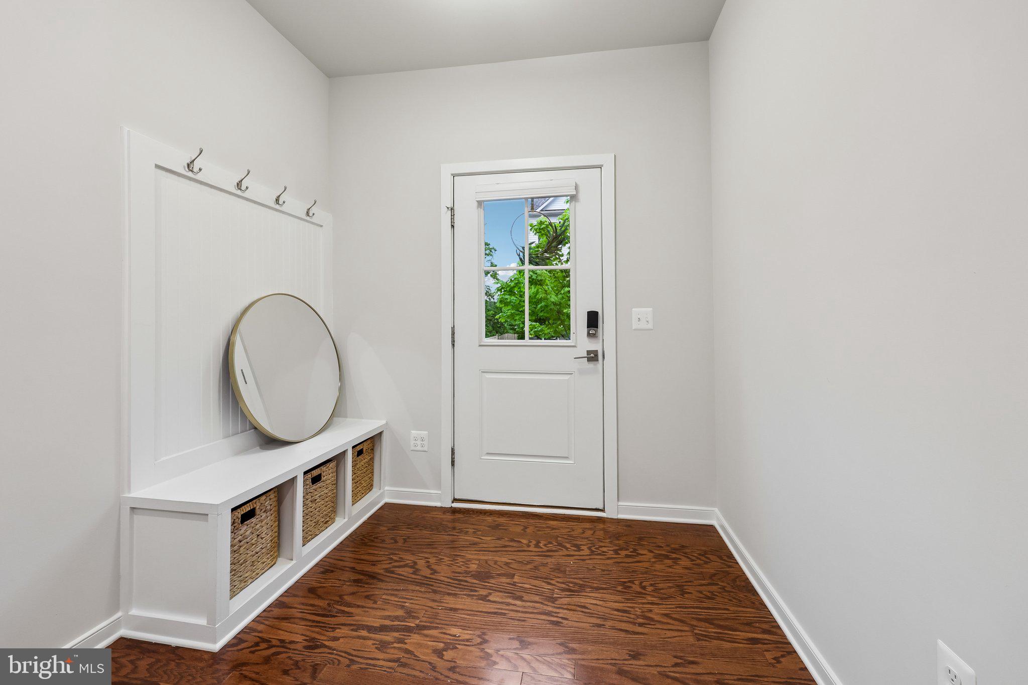 QUANTICO VILLAGE - Residential