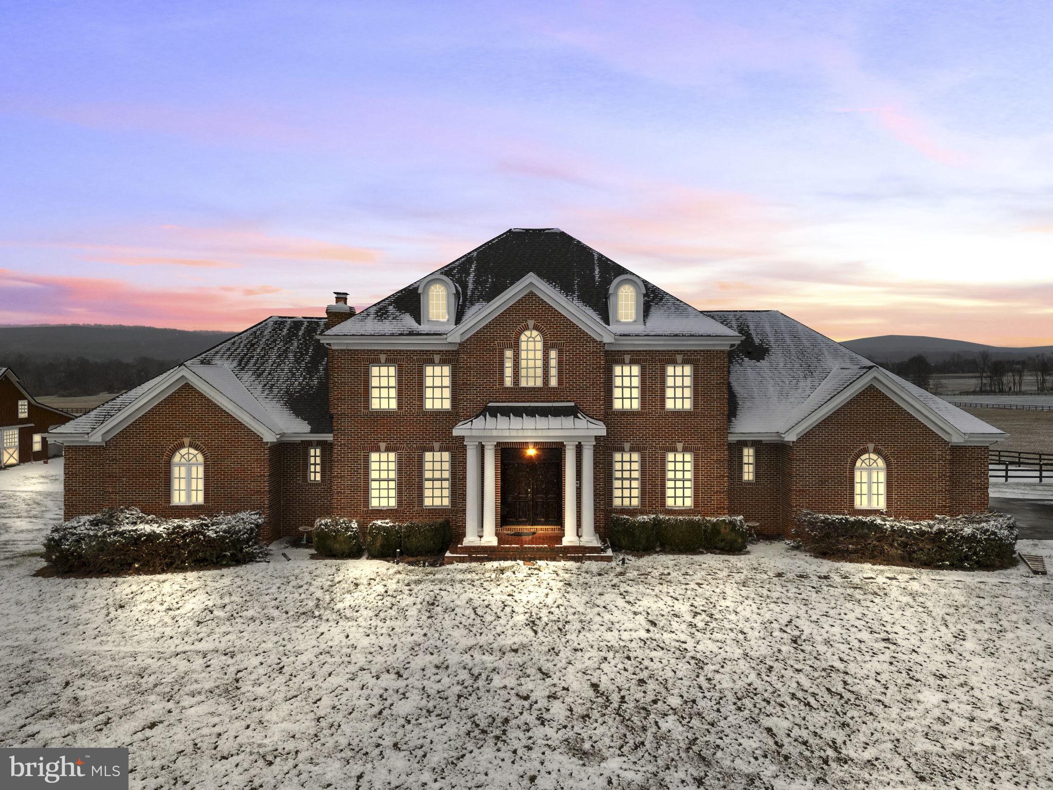 LEE'S CROSSING - Residential