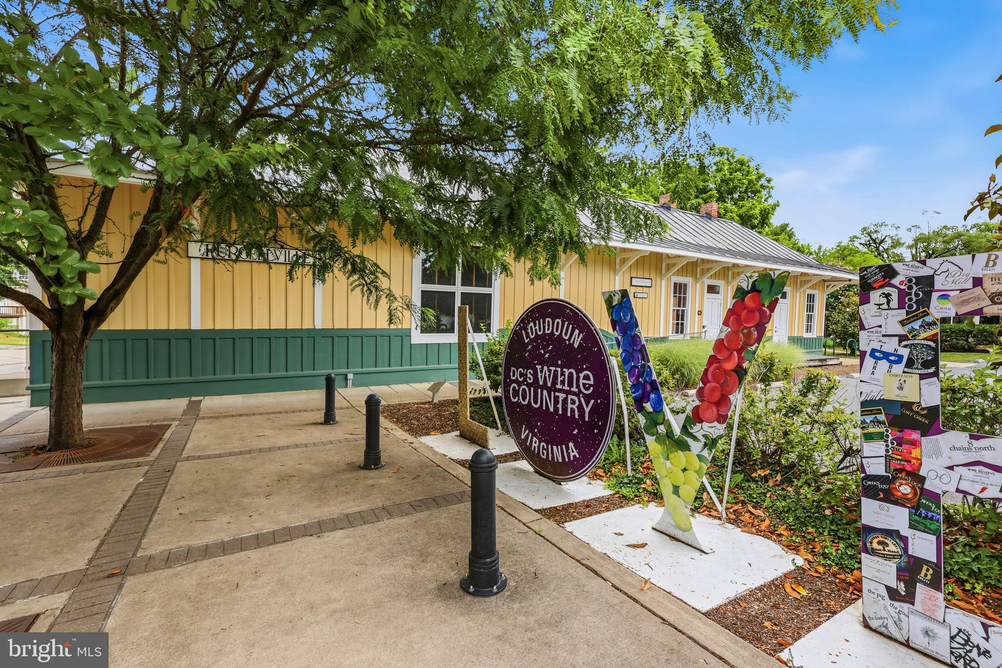 VILLAGES OF PURCELLVILLE - Residential
