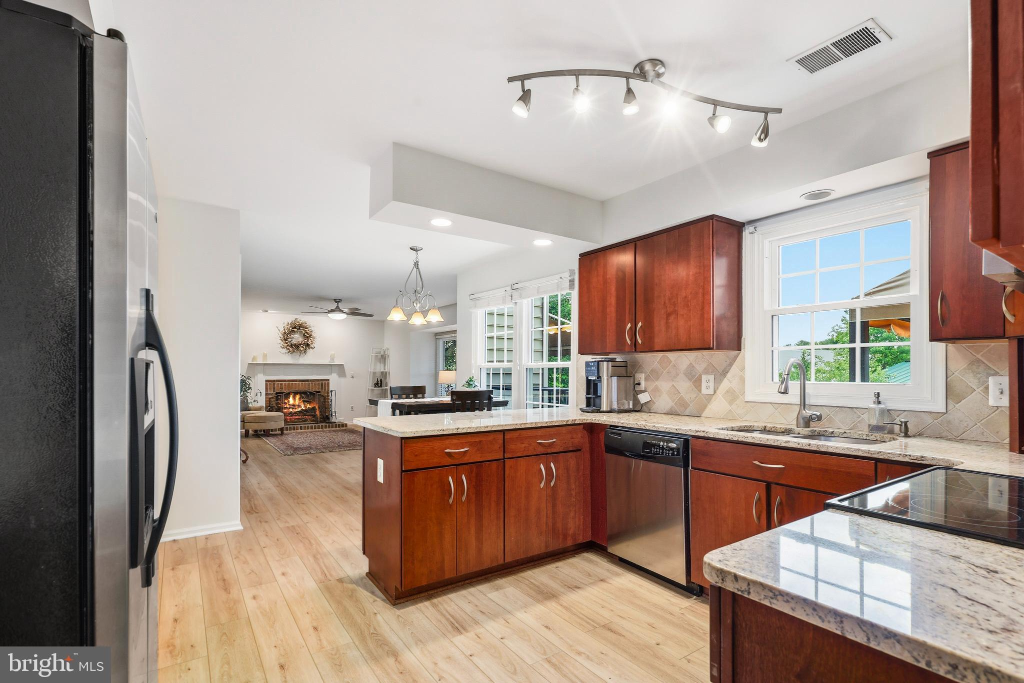 VILLAGES OF PURCELLVILLE - Residential