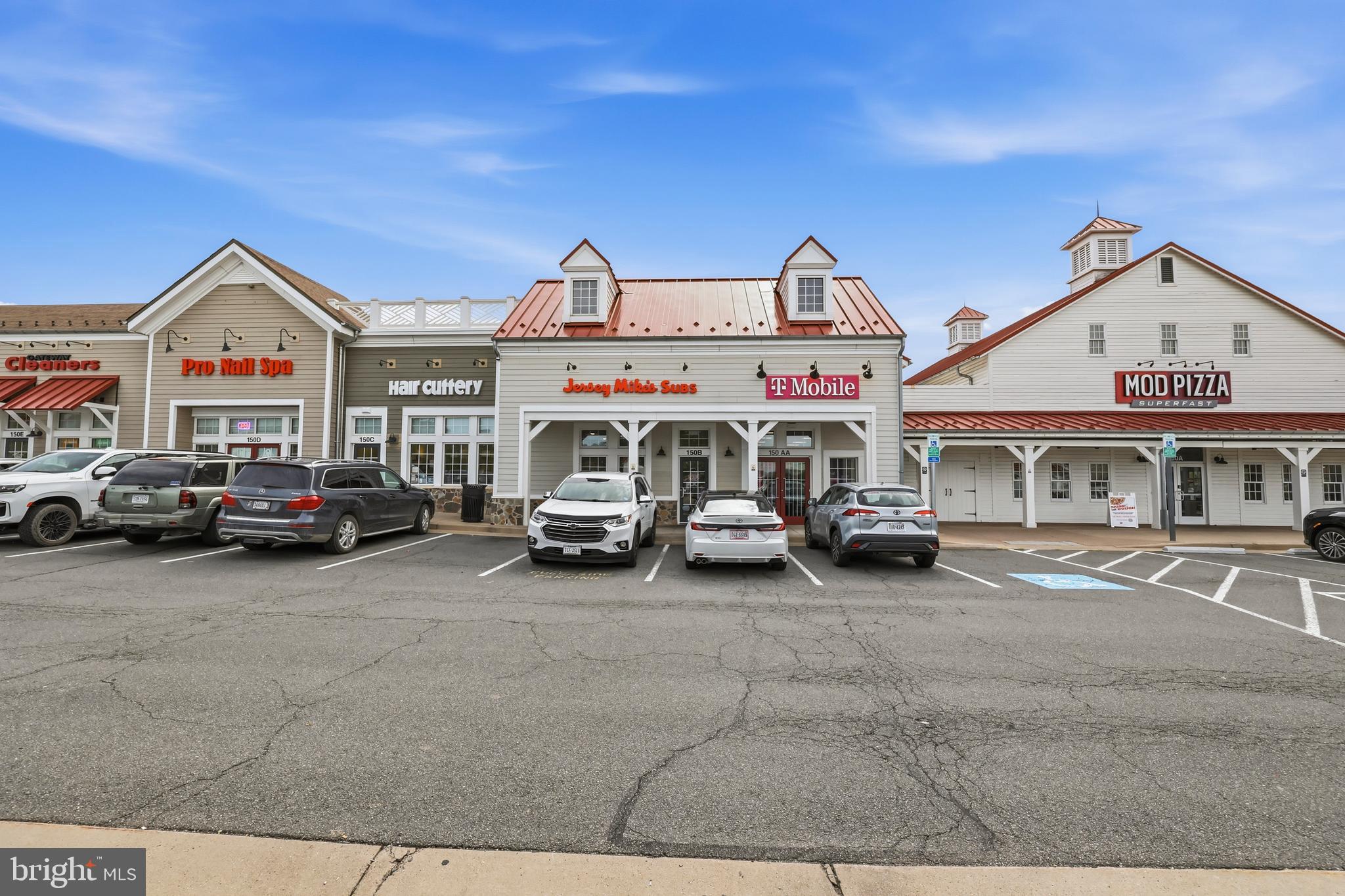VILLAGES OF PURCELLVILLE - Residential