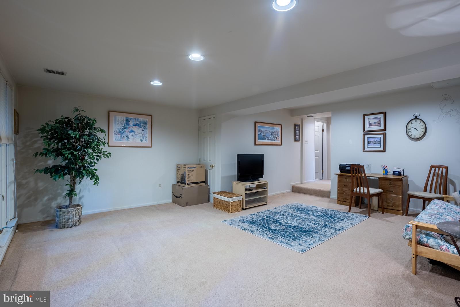 OAKMONT - Residential
