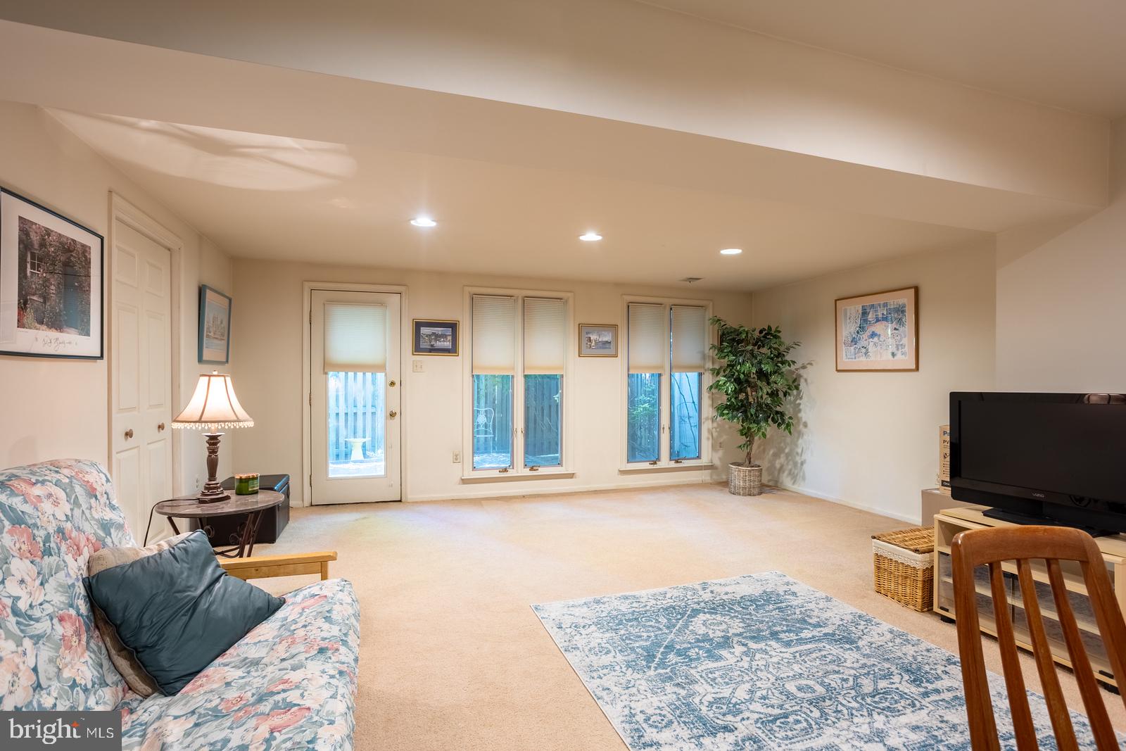 OAKMONT - Residential