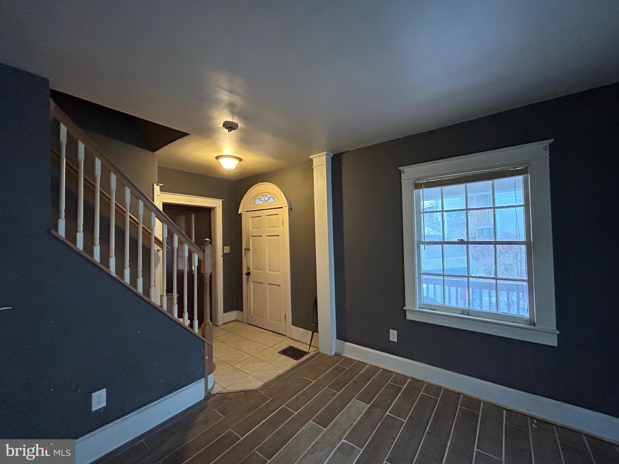 WEST SIDE - Residential