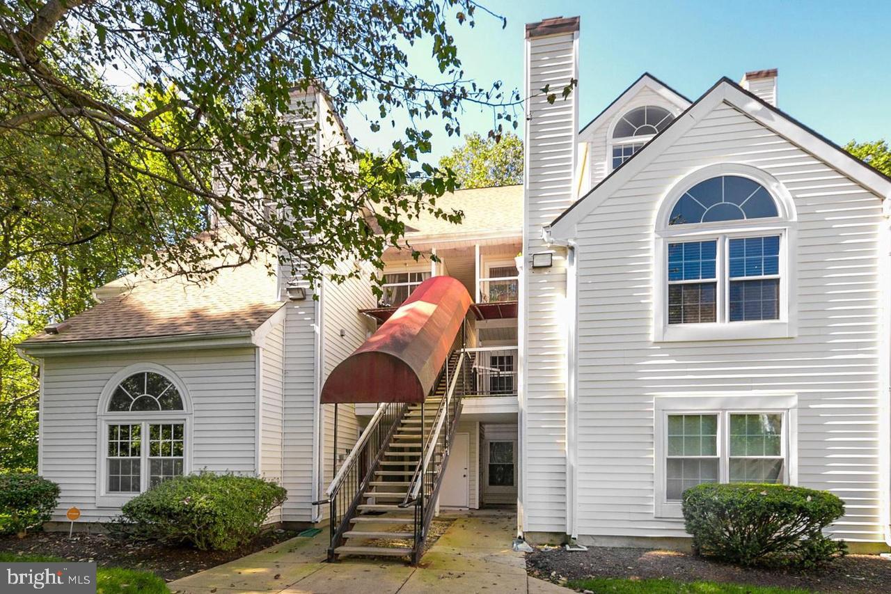 ONLINE AUCTION: This auction takes place on the Ashland Auction Group Website Bidding Platform. Bidding begins 06/08/2026 @ 10:00 AM. Bidding ends 06/10/2026 @ 11:50 AM. List Price is Suggested Opening Bid. Deposit: $20,000. This Condominium Opportunity is located in the Vistas at Lake Arbor community in Bowie, Prince George’s County. The property is improved by a front-facing condominium unit within a garden-style building constructed in 1989. Conveniently located near Lake Arbor, Woodmore Town Centre, FedEx Field, and the University of Maryland Capital Region Medical Center. Easy access to Campus Way, MD-202, I-495, and the Largo Town Center Metro Station servicing the Blue and Silver Lines.