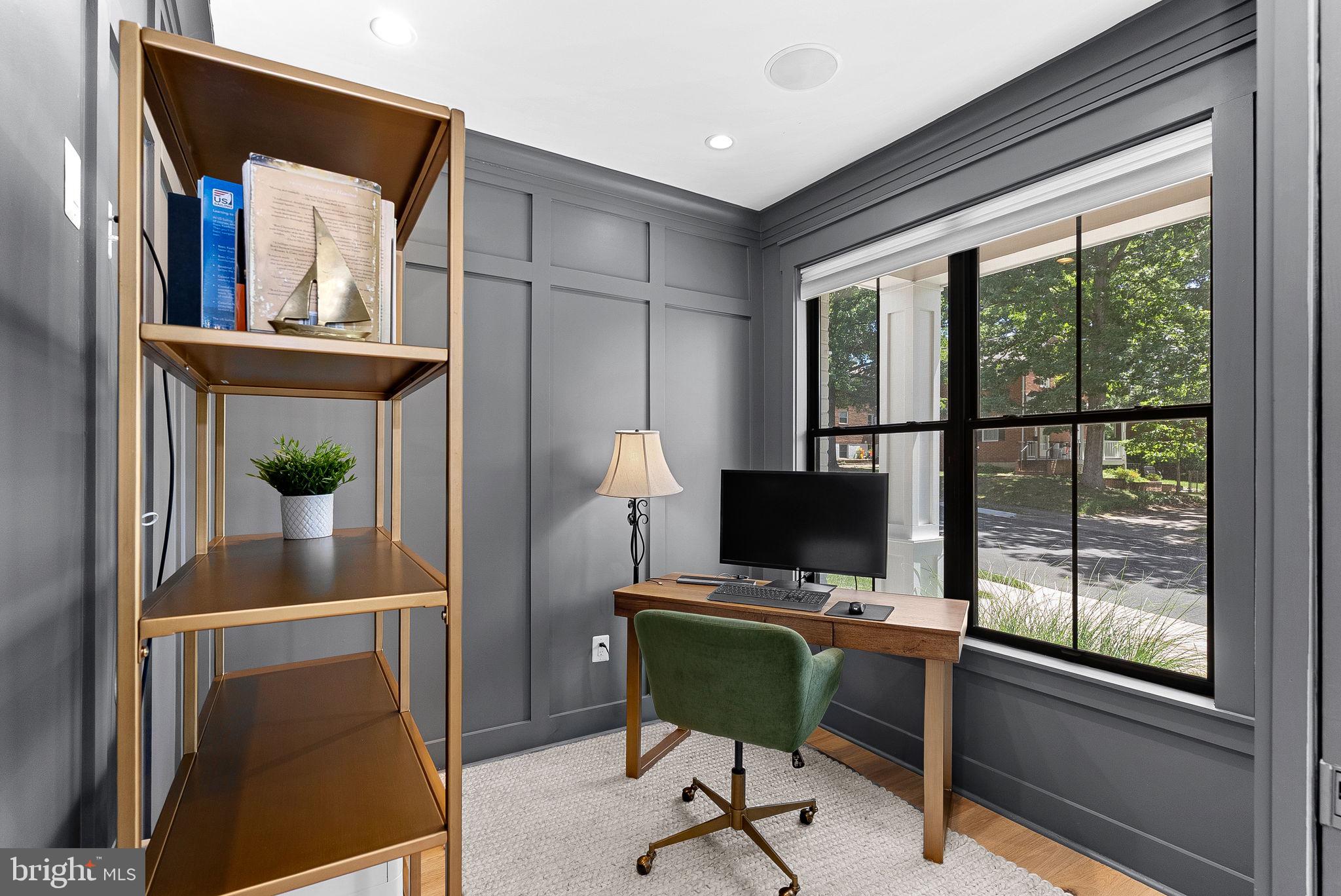 ARLINGTON FOREST - Residential