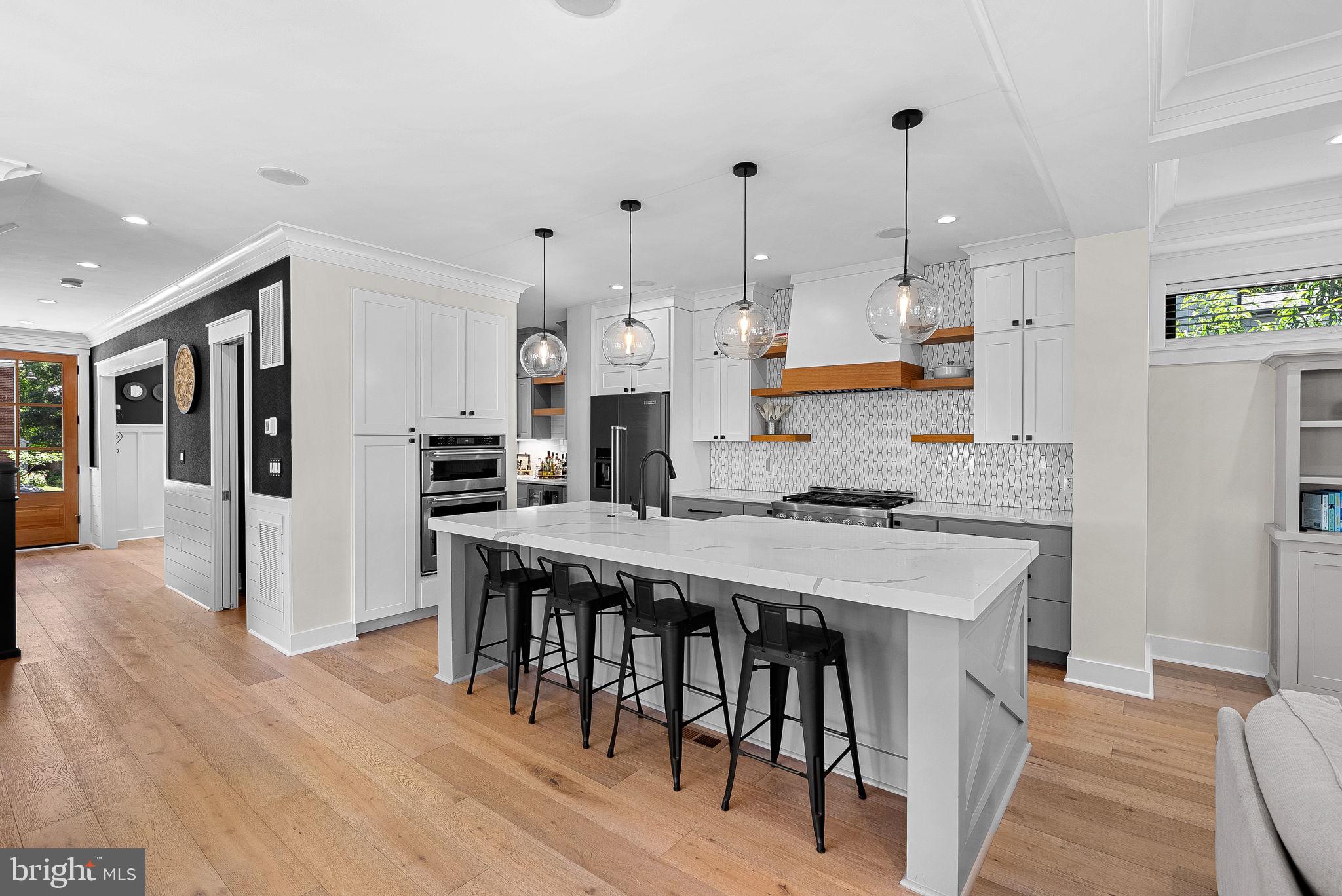 ARLINGTON FOREST - Residential