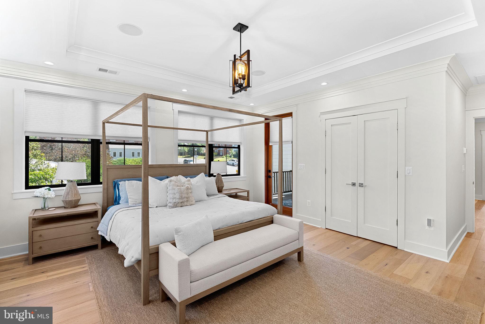 ARLINGTON FOREST - Residential