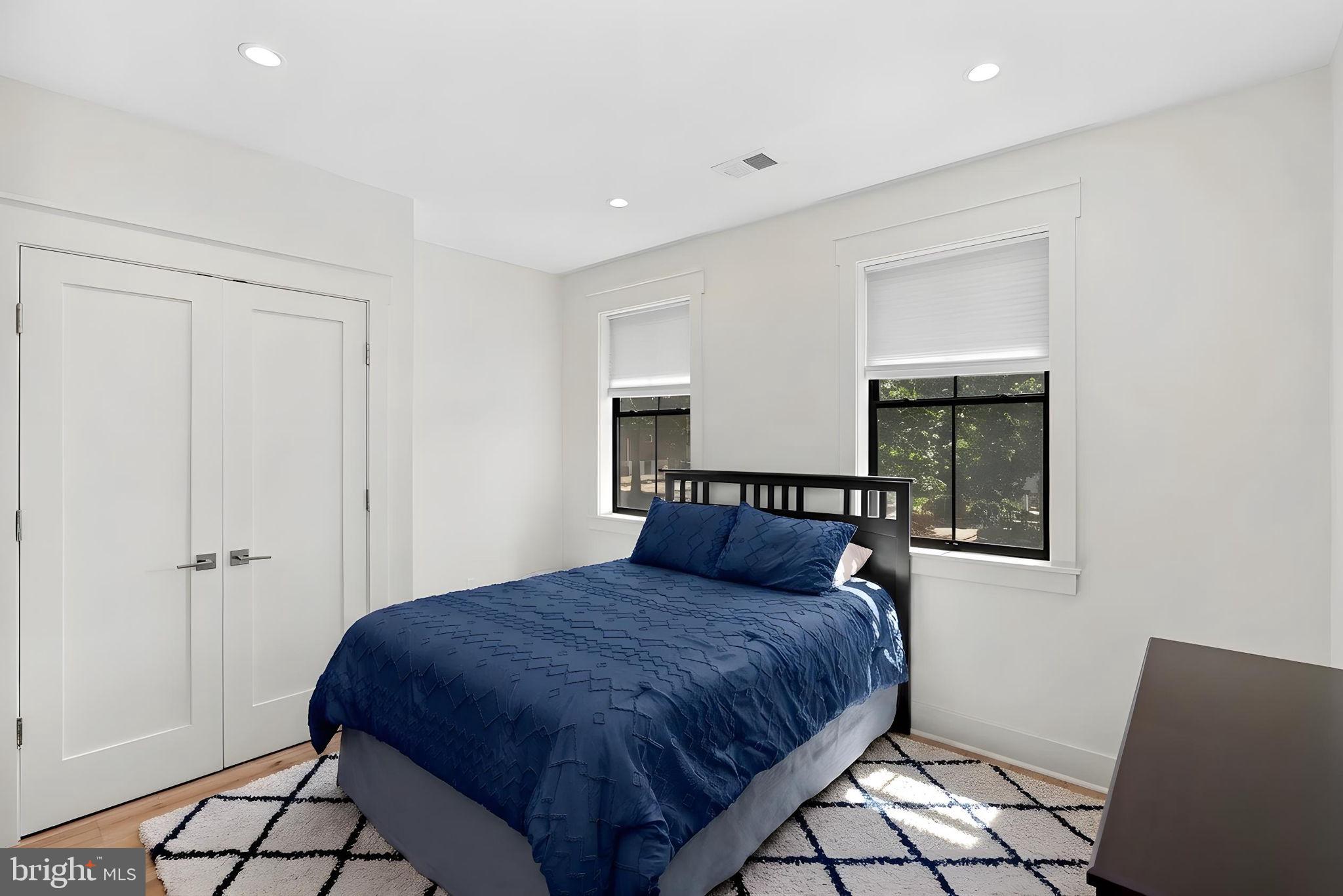 ARLINGTON FOREST - Residential