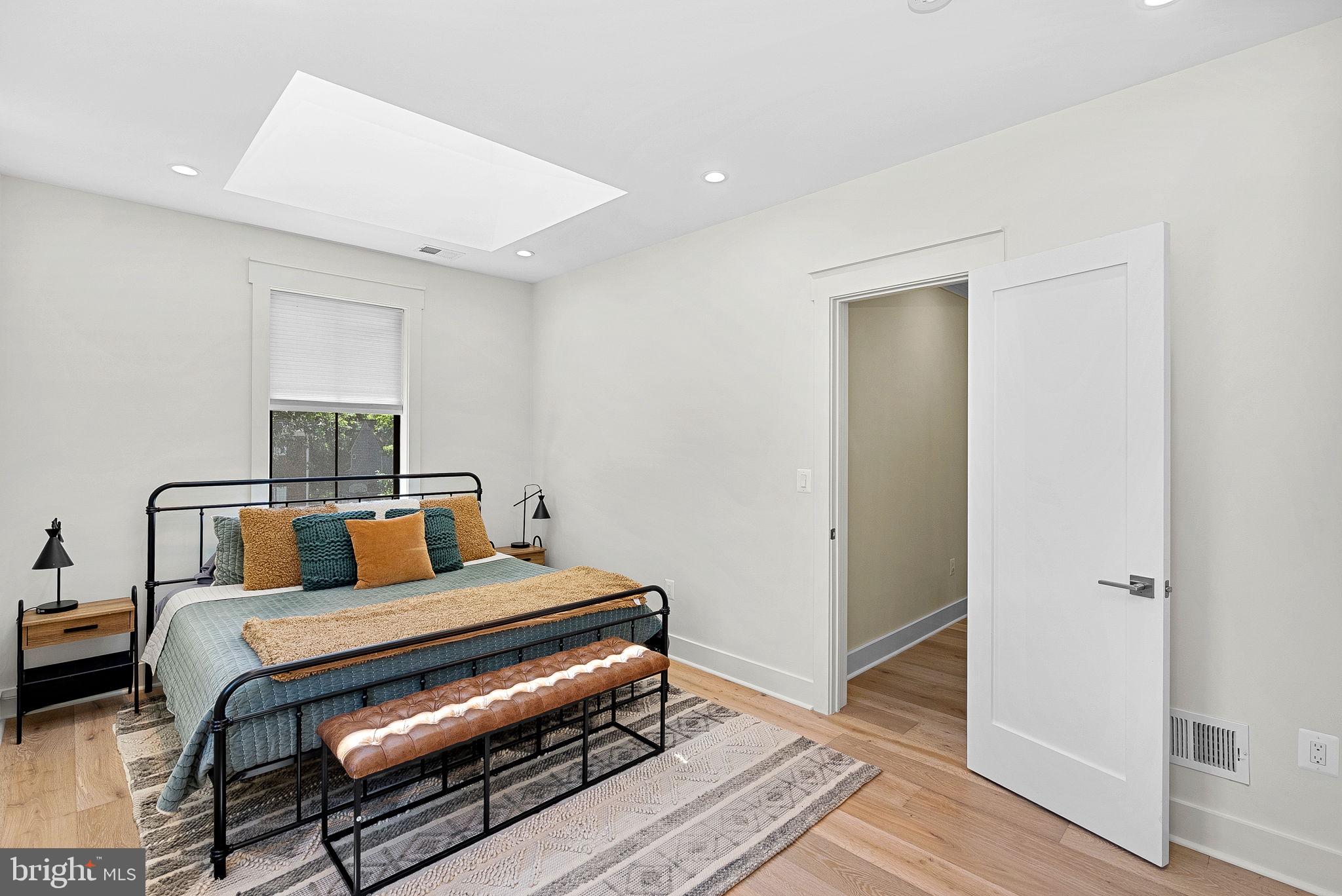 ARLINGTON FOREST - Residential