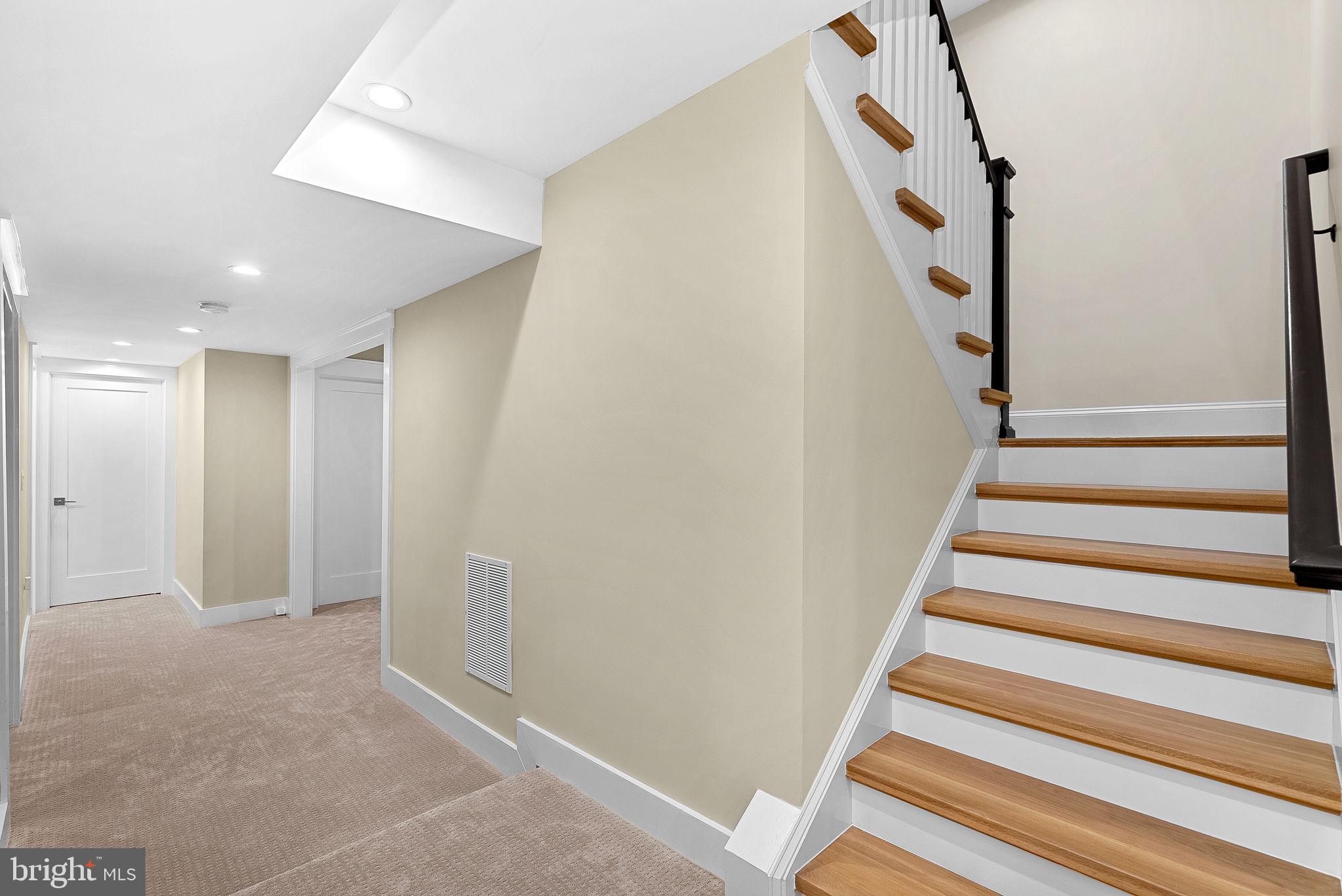 ARLINGTON FOREST - Residential