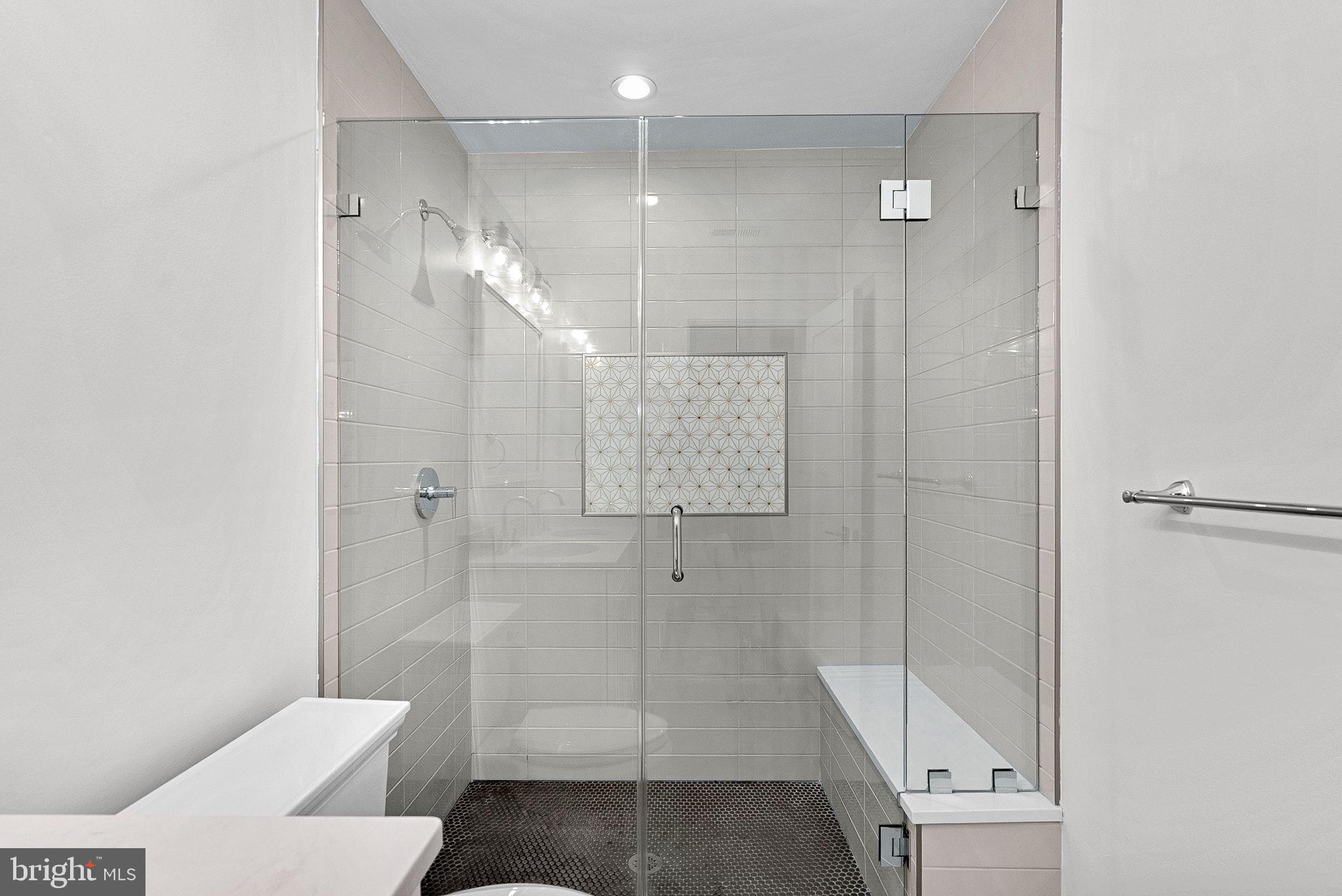 ARLINGTON FOREST - Residential