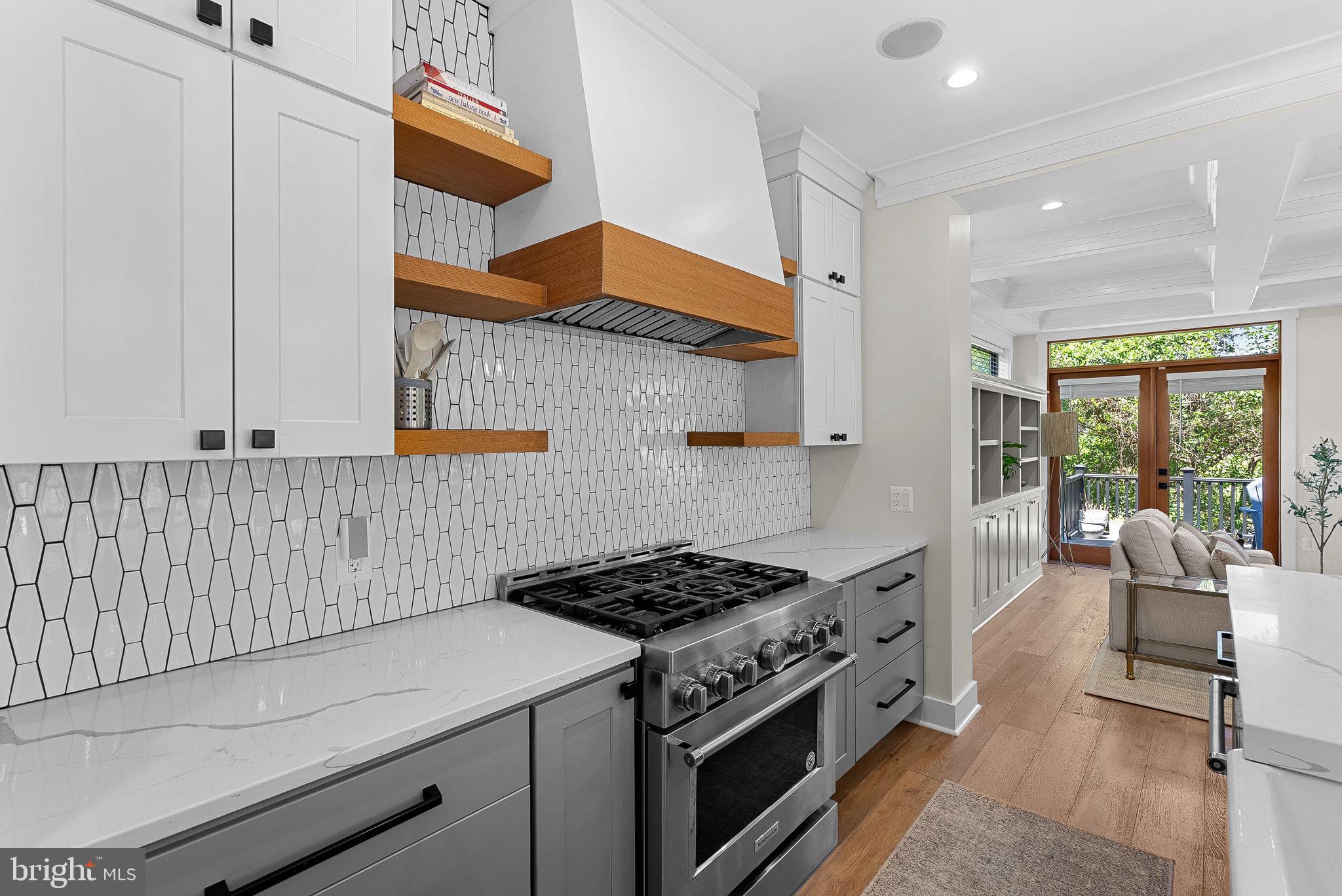 ARLINGTON FOREST - Residential
