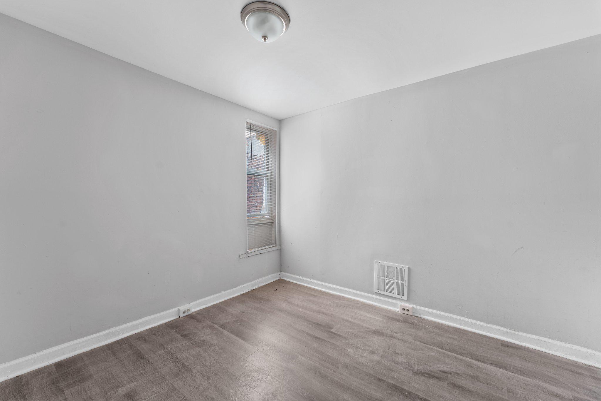 BROADWAY EAST - Residential