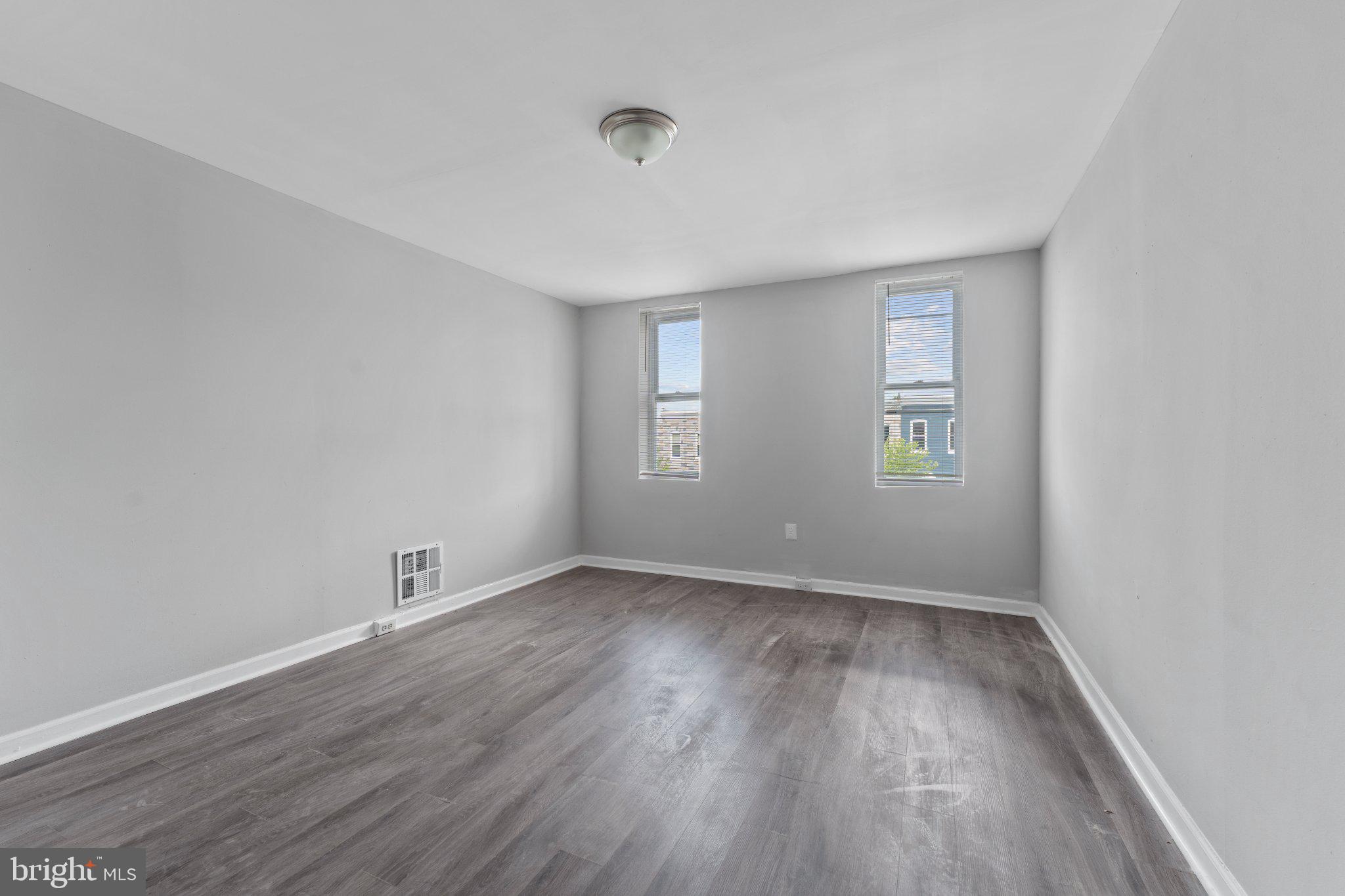 BROADWAY EAST - Residential
