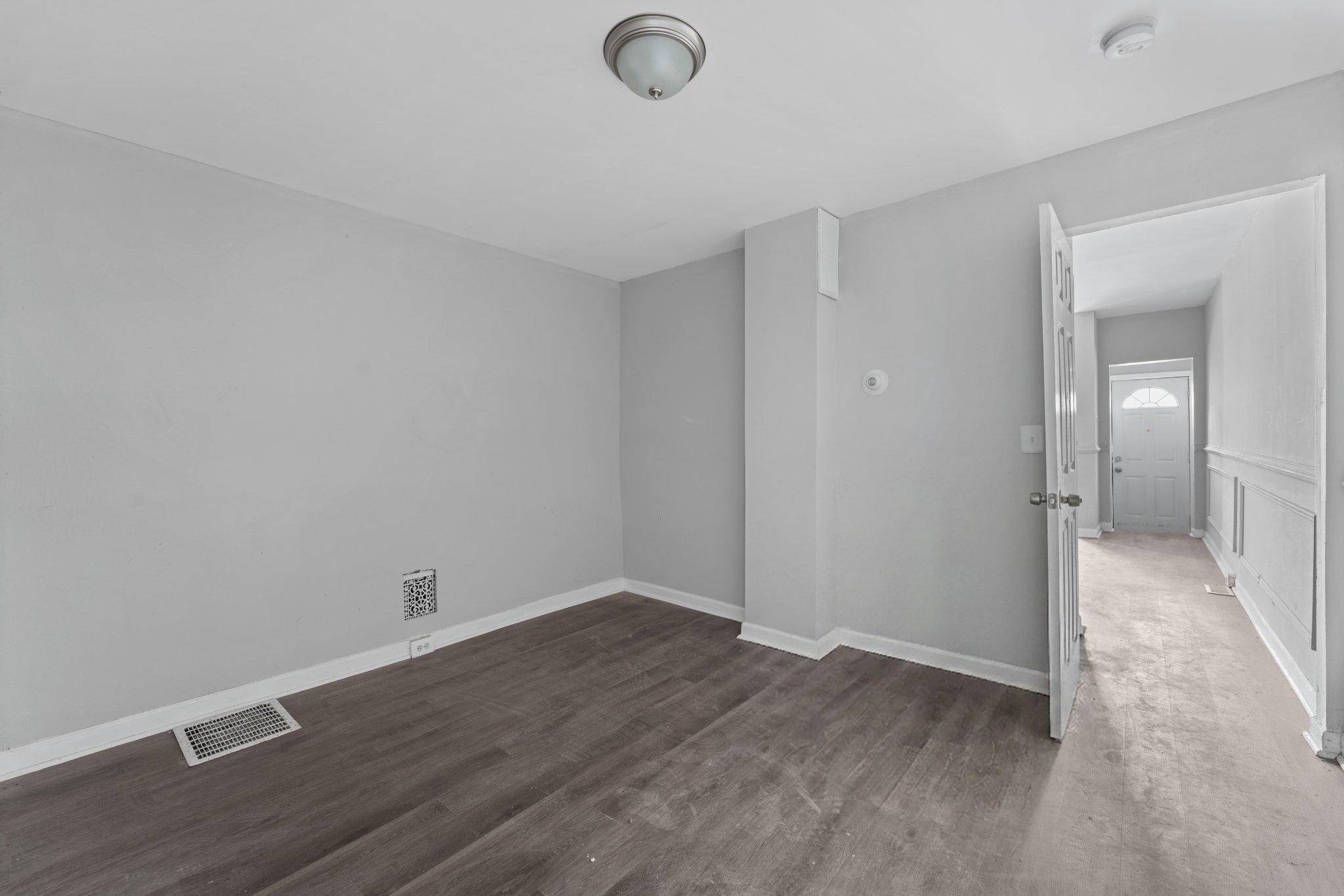 BROADWAY EAST - Residential