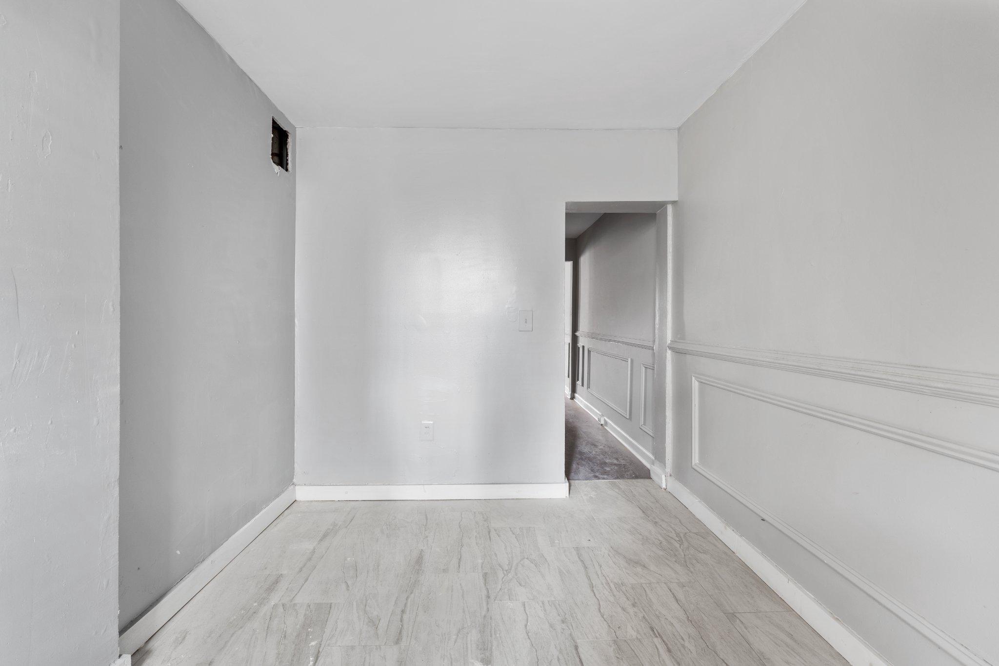 BROADWAY EAST - Residential