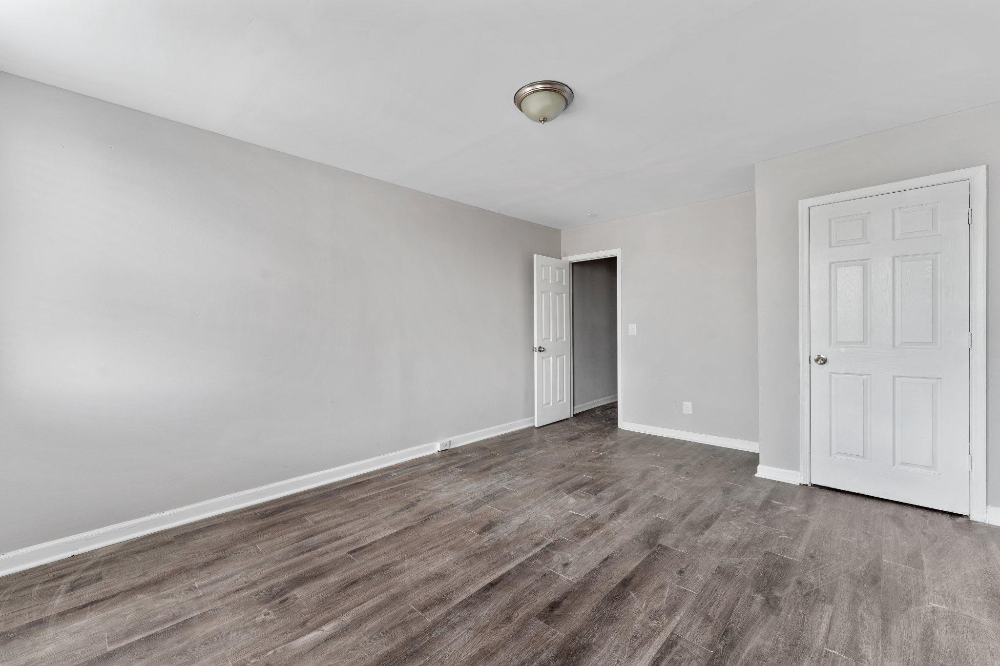 BROADWAY EAST - Residential